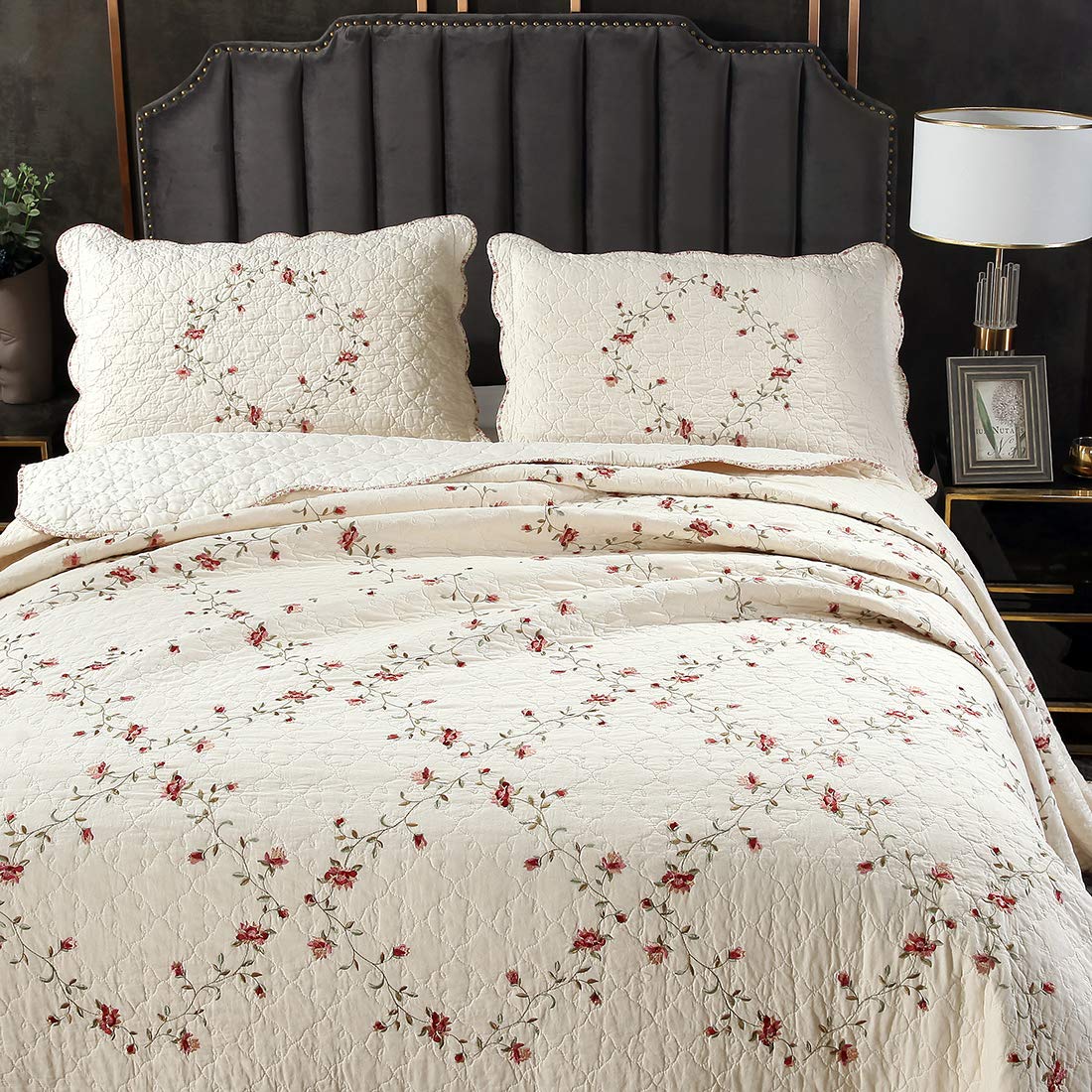 vctops 3-Piece Floral Embroidered Bedspread Coverlet Set Oversize Queen 100% Cotton Reversible Patchwork 1 Quilt and 2 Pillow Shams (Flower,Oversize Queen)