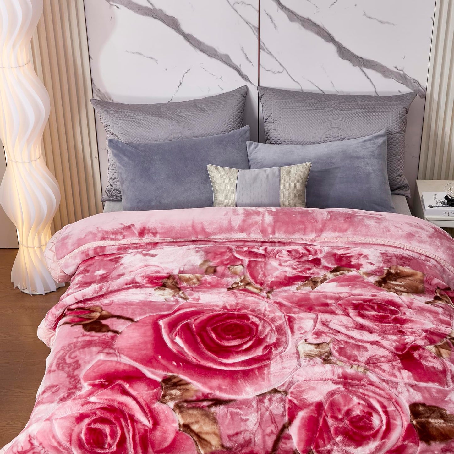 9 lbs Korean Faux Mink Fleece Blanket Queen Size 79×91 inch,2 ply Soft Warm Plush Flannel Blanket for The Cold Night.