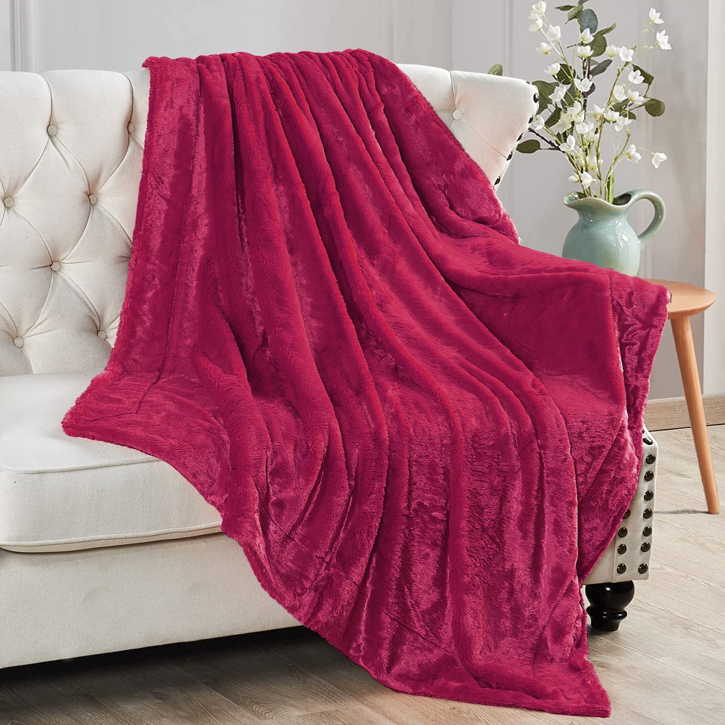 Home Soft Things Red Plain Faux Fur Throw Blanket, Chili Pepper - 50'' x 60'' Shiny Silky Smooth Soft Heavy Bed Couch Cover Warm Comfortable Cozy Elegant Plush Throw for Living Room Bedroom