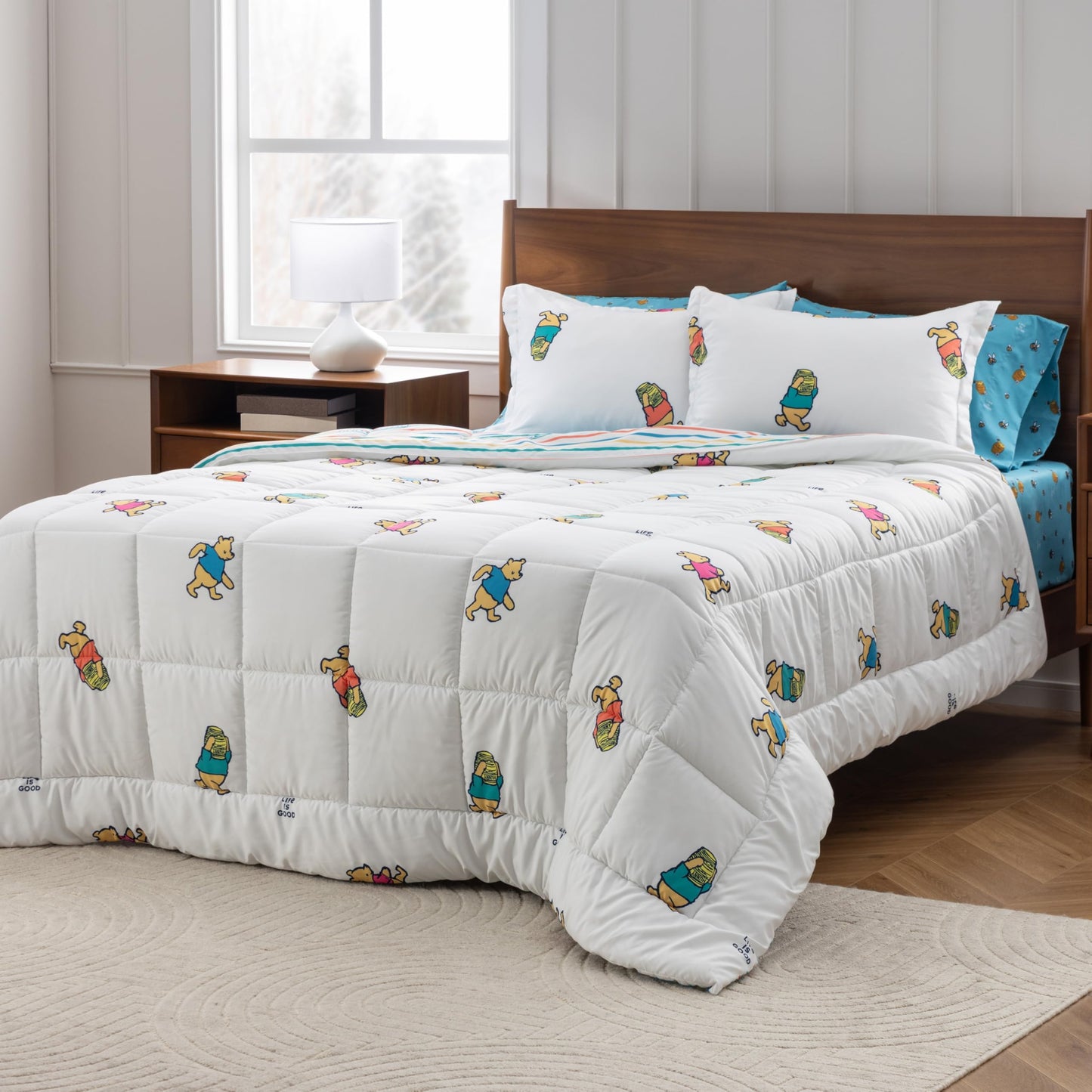 Berkshire LIG Printed Reversible Microfiber Comforter Set–7-Piece, Ultra Soft All-Season Bedding, Wrinkle & Fade Resistant, Queen, Dancing White