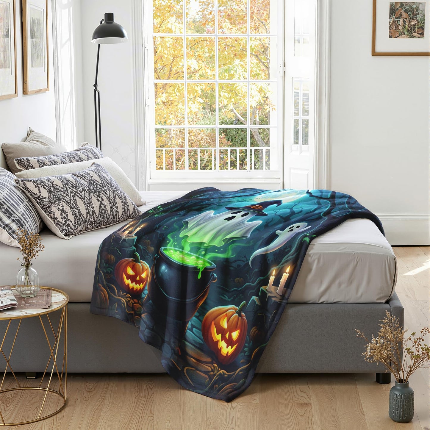 GEDAEUBA Halloween Throw Blanket Soft - Spooky Ghost Pumpkin Fleece Blanket Throw, Soft Cozy Blankets & Throws for Couch, Bed, and Sofa, 50x60 inches