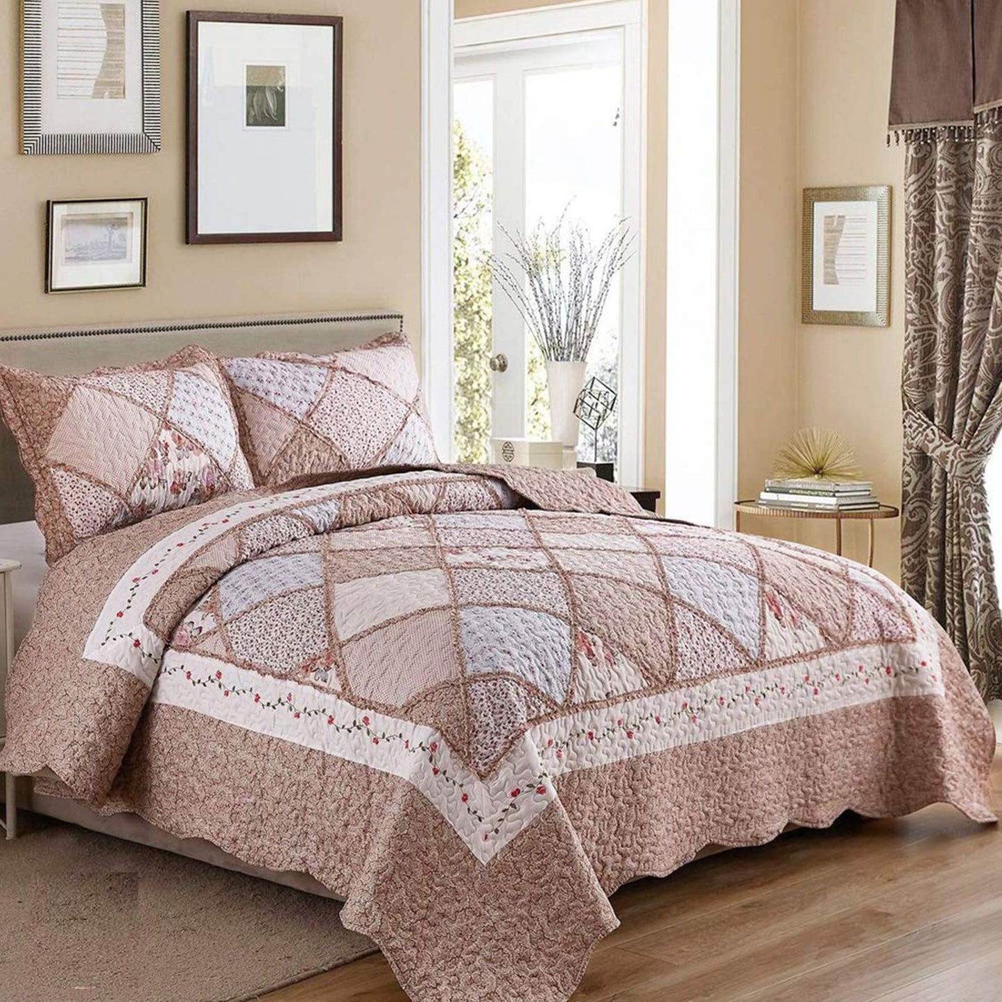 VIVILINEN Queen Size Quilt Set 3-Piece Light Pink Floral Patchwork Reversible Quilted Bedspread Coverlet Set Lightweight Comforter Bedding Set Bed Sheet Set Cover Blanket with 2 Pillow Shams