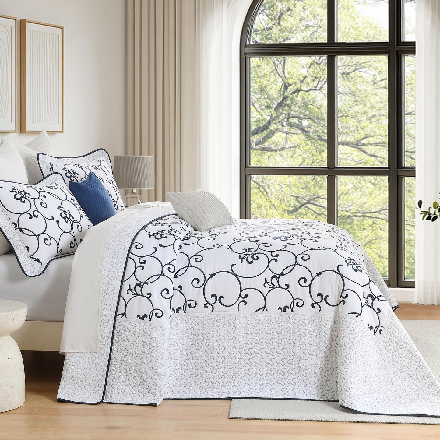 FineStichery Oversized King Bedspread 128"x120" - 100% Cotton California King Quilt, Embroidered Bedspread Coverlet with Pillow Shams, Lightweight Quilted Bedding Set 3 Piece, Navy Blue/White