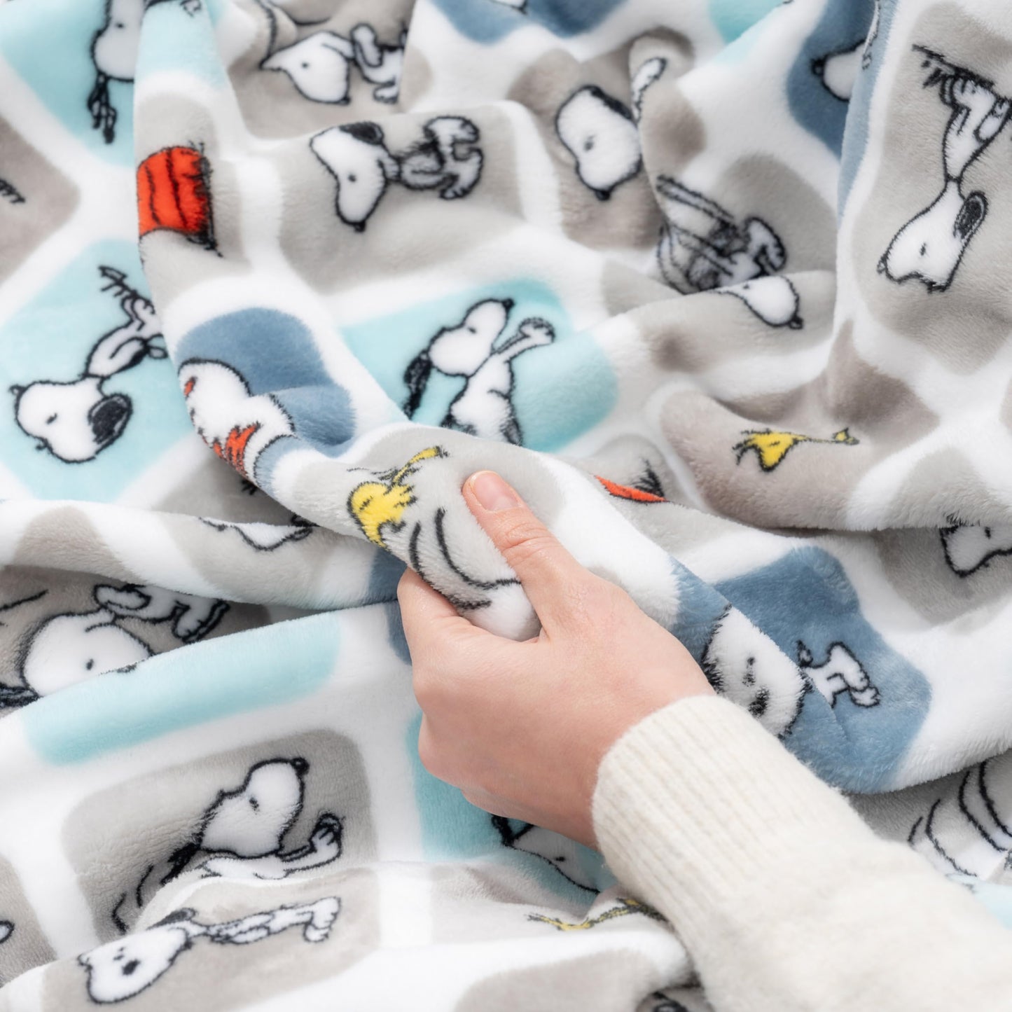 Berkshire Blanket Peanuts VelvetLoft Cute Character Snoopy Plush Throw Blanket,Peanuts Snoopy Woof Blue,Throw 55 in x 70 in (Official Peanuts Product)