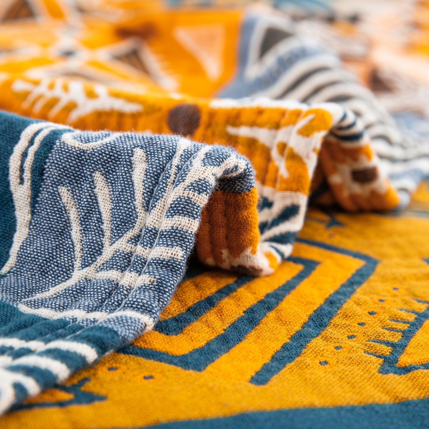 Purefair 100% Muslin Cotton Throw Blanket for Bed Couch Chair, Bohemian Tribal Patchwork Retro Quilt Ultra Soft Reversible Gauze Blanket for All Season, 60"x80"