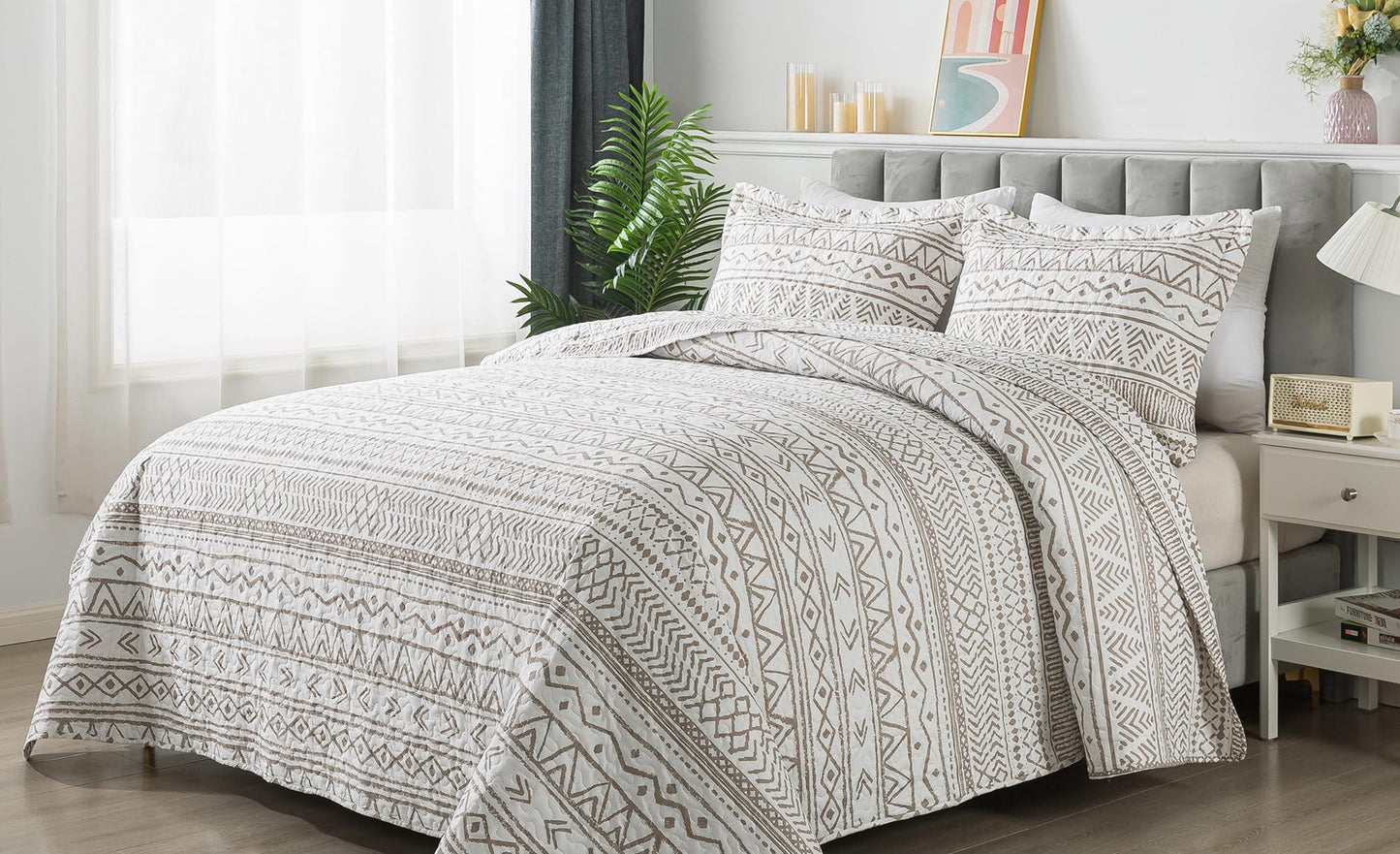 Travan 3-Piece King Quilt Set Striped Pattern Microfiber Soft Lightweight Bedding Set with Shams for All Season, Cream Strips, King Size