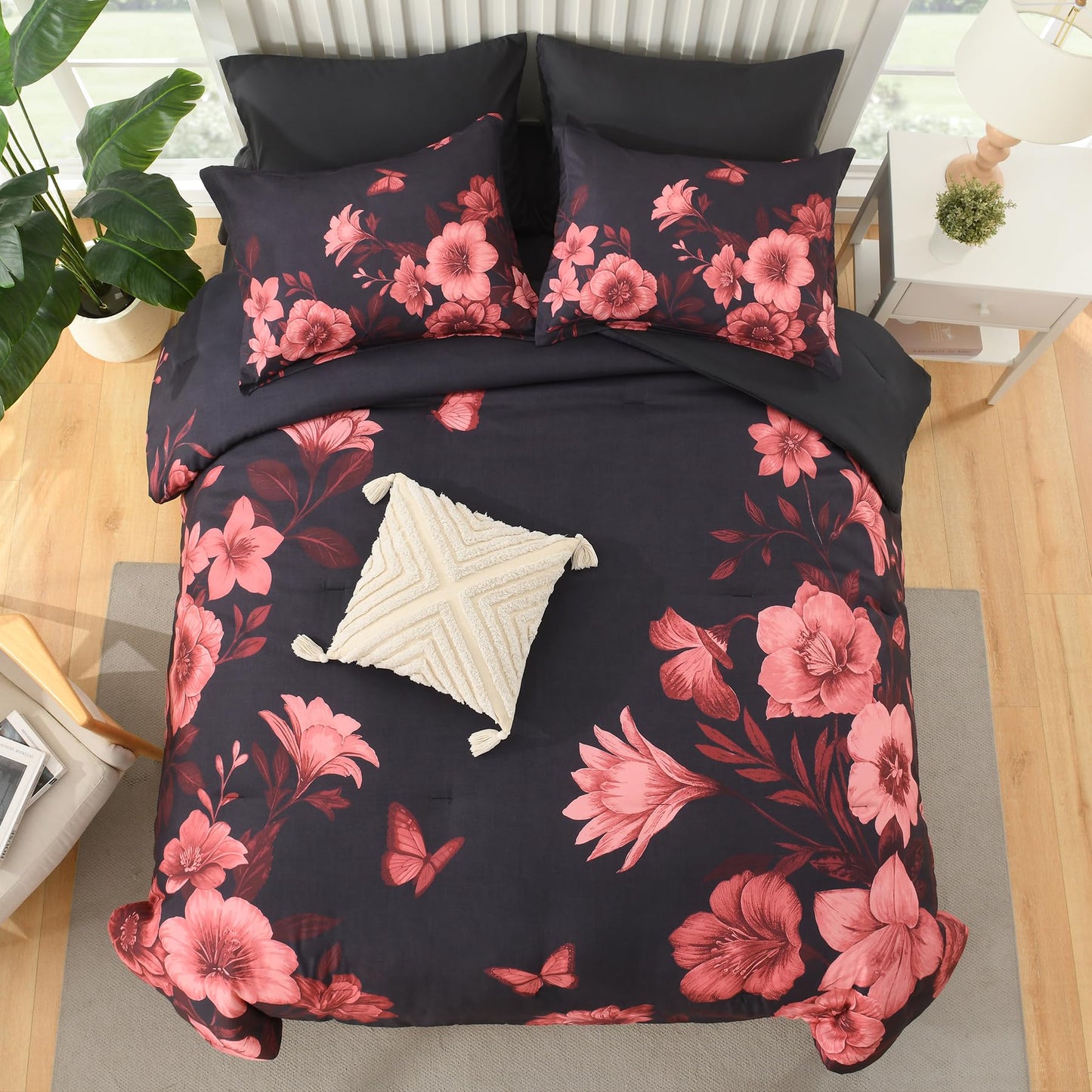 DHSFKBE Floral Comforter Set Queen Size, 7 Piece Black Bed in a Bag, Elegant Flower Pattern Comforter Set with Sheet, Soft Microfiber Complete Bedding Sets for All Season