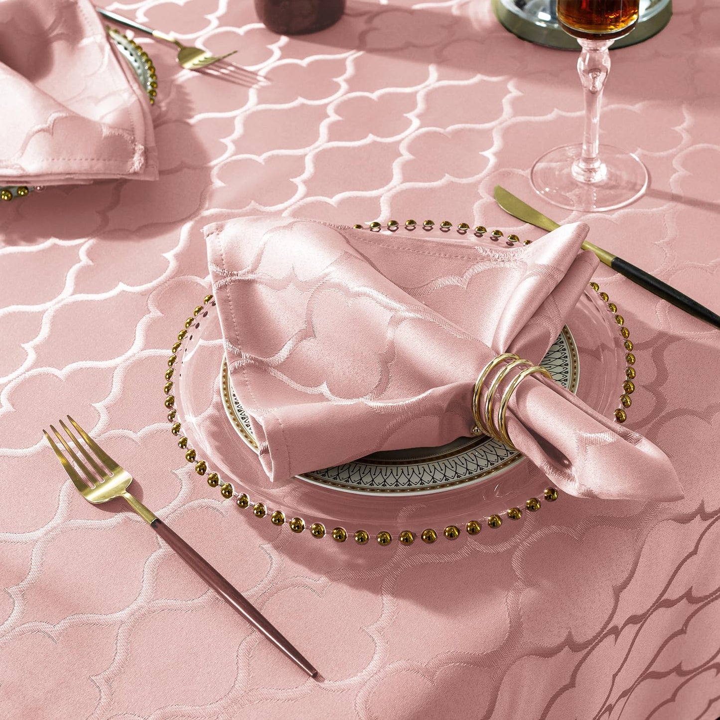 SASTYBALE Tablecloth Rectangle Jacquard Table Cloth Polyester Spill Proof Wrinkle Resistant Table Cover for Kitchen Dining Valentine's Day Decoration (52" x 70" (4-6 Seats), Pink)