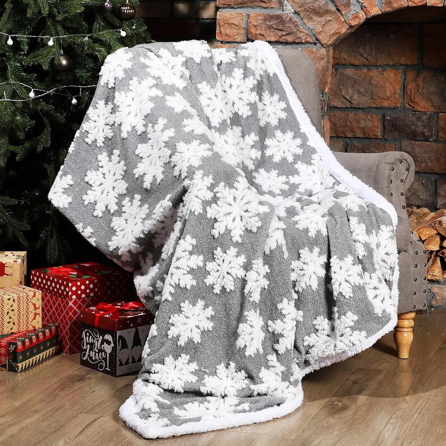 WovWeave Snowflakes Sherpa Throw Blanket - 80x60 Inches Winter Christmas Warm Fuzzy Fluffy Cozy Soft Thick Plush Fleece for Bed Couch Sofa