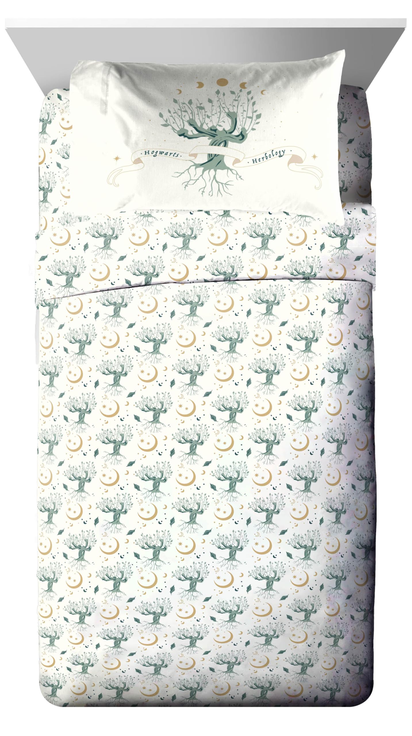 Jay Franco Kids Comforter Set Includes Sheets and Pillow Covers - Soft and Cozy Bed Set for Stylish Room Decor, Official Licensed Product, Green - Harry Potter, 5 Piece Twin