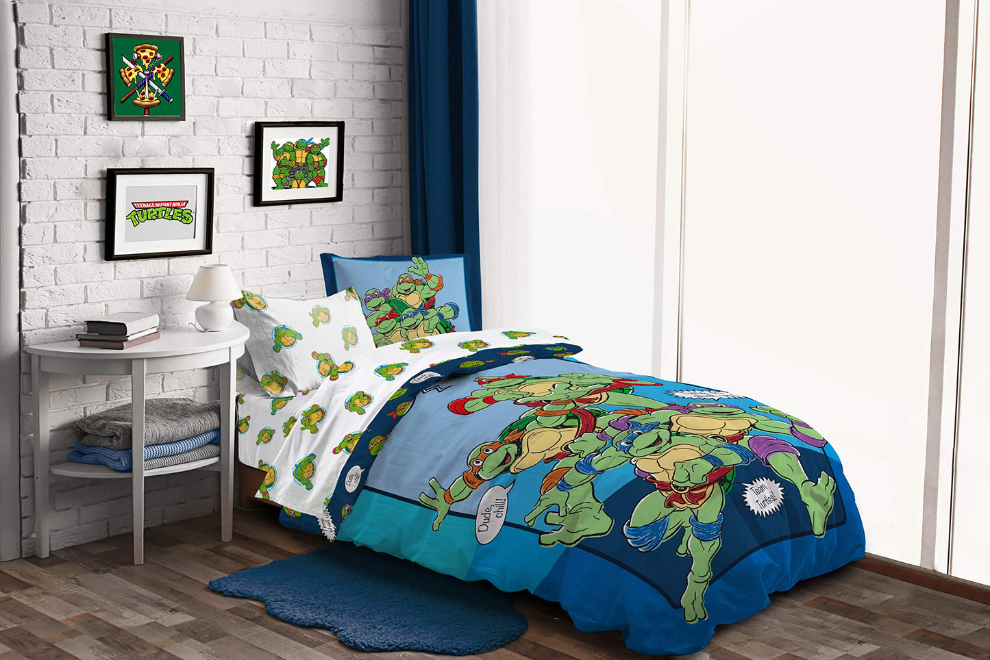 Jay Franco Nickelodeon Teenage Mutant Ninja Turtles Ready to Roll 5 Piece Twin Bed Set - Includes Reversible Comforter & Sheet Set Bedding - Super Soft Fade Resistant Microfiber