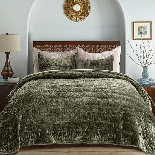 EverGrace Luxury Ruched Velvet Quilt Queen Size, Ultra Soft Bedspread Coverlet Set, Lightweight Velvet Comforter, Quilted Bedding Cover with 2 Matching Shams for All Season, Olive Green