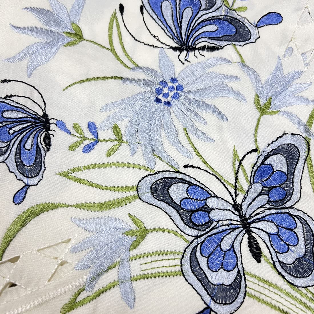 LeLehome 33 Inch Embroidery Square Tablecloth, Blue Butterfly Beige Vintage Classic Lace Floral Dining Small Table Cloth Cover