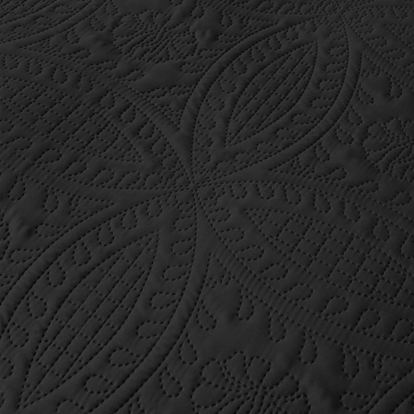akkialla Queen Quilt Bedding Set,Black Ultrasonic Full/Queen Quilt Set,Lightweight Soft Bedspread Coverlet,Modern Style Coin Pattern Bed Cover for All Seasons,3 Piece(1 Quilt,2 Pillow Shams)