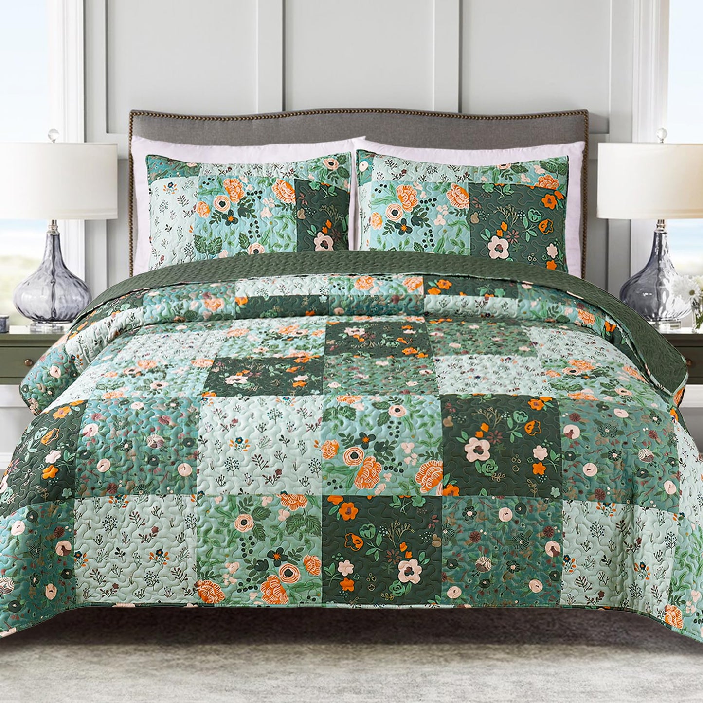 Exclusivo Mezcla Reversible Boho Quilts Queen Size, Green Soft Bedspreads Lightweight Coverlet All Season Patchwork Quilt Bedding Set with Printed Floral Pattern (1 Quilt, 2 Pillow Shams)