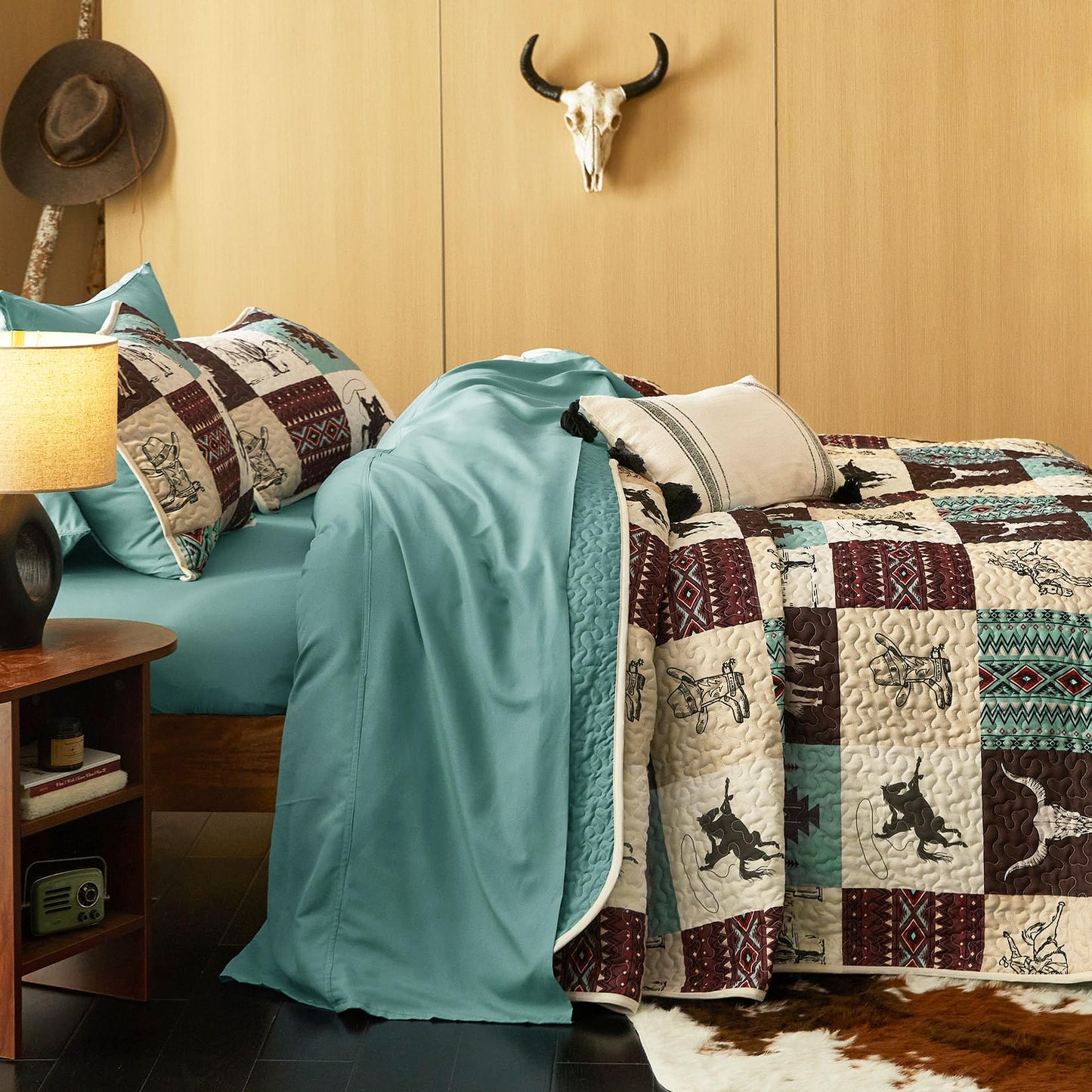 Wake In Cloud - Western Quilt Set, Southwestern Aztec Country Horse Cowboy Rustic Ranch Pattern Printed, Reversible Lightweight Bedspread Coverlet, 3 Pieces, Turquoise Taupe, Queen/Full Size