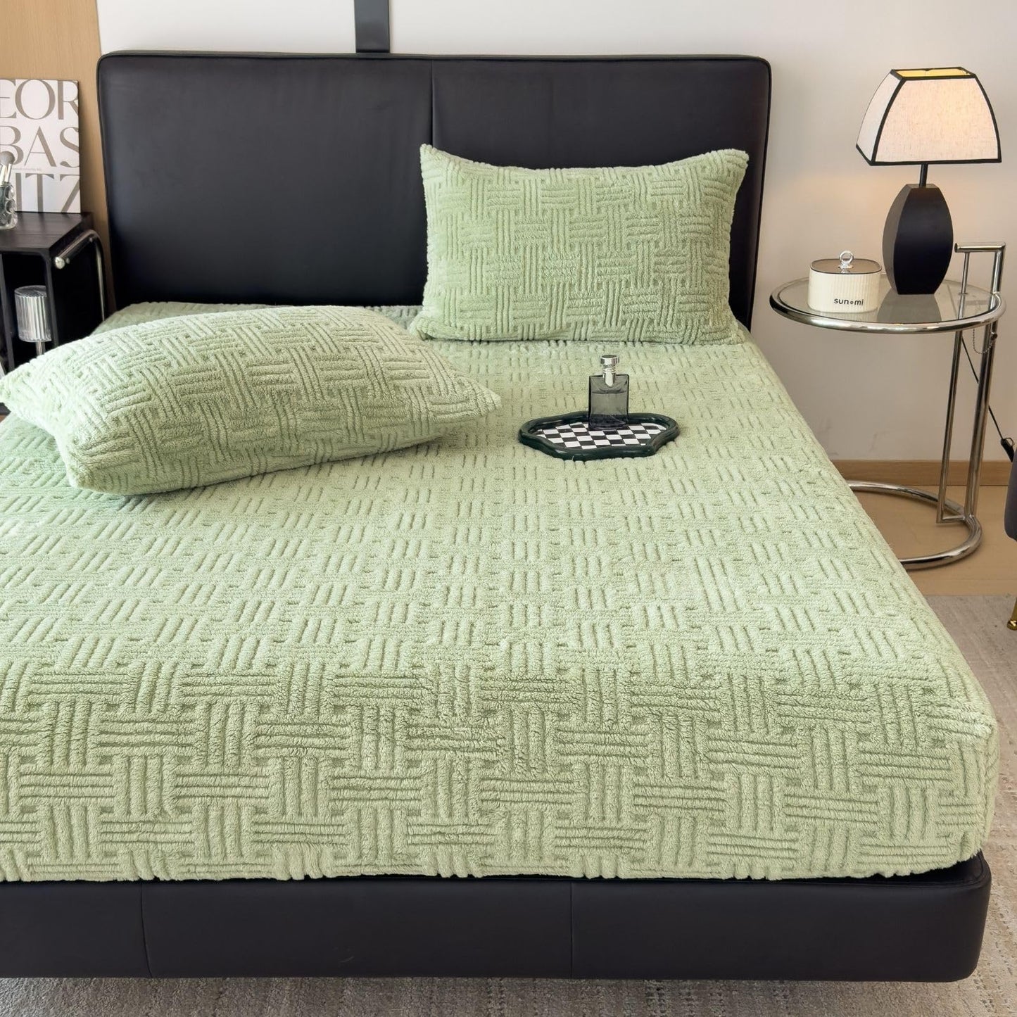 ZIQINPSQ Queen Size Flannel Fitted Sheet - 1 Piece Winter Warm Deep Pocket (15") Bed Sheet, Shrink & Fade Resistant, Hotel Quality, Honeydew