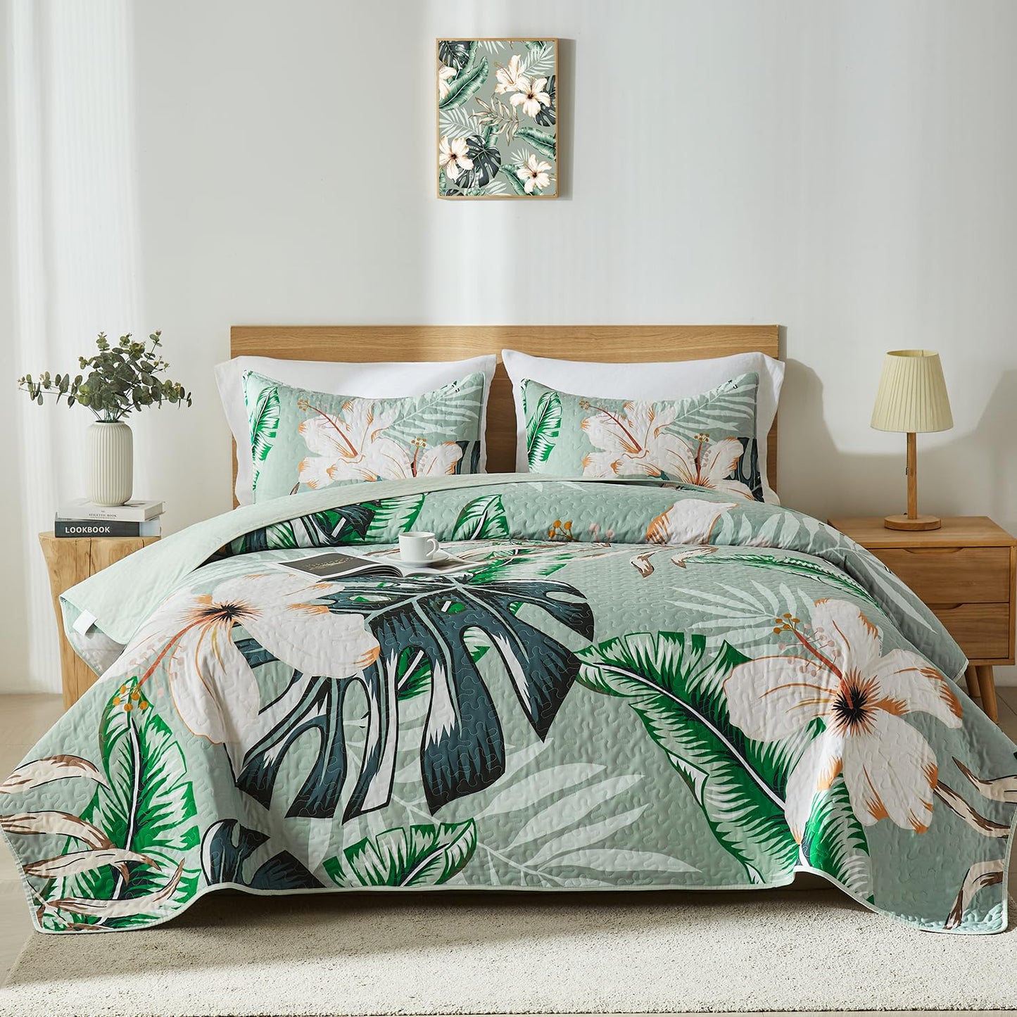 Yogeneg Queen Quilt Bedding Set,White Botanical Pattern Sage Green Full/Queen Quilt Set,3 Piece Lightweight Soft Summer Bedspread Coverlet with 2 PIillow Shams,All Season(Sage Green,90"x96")