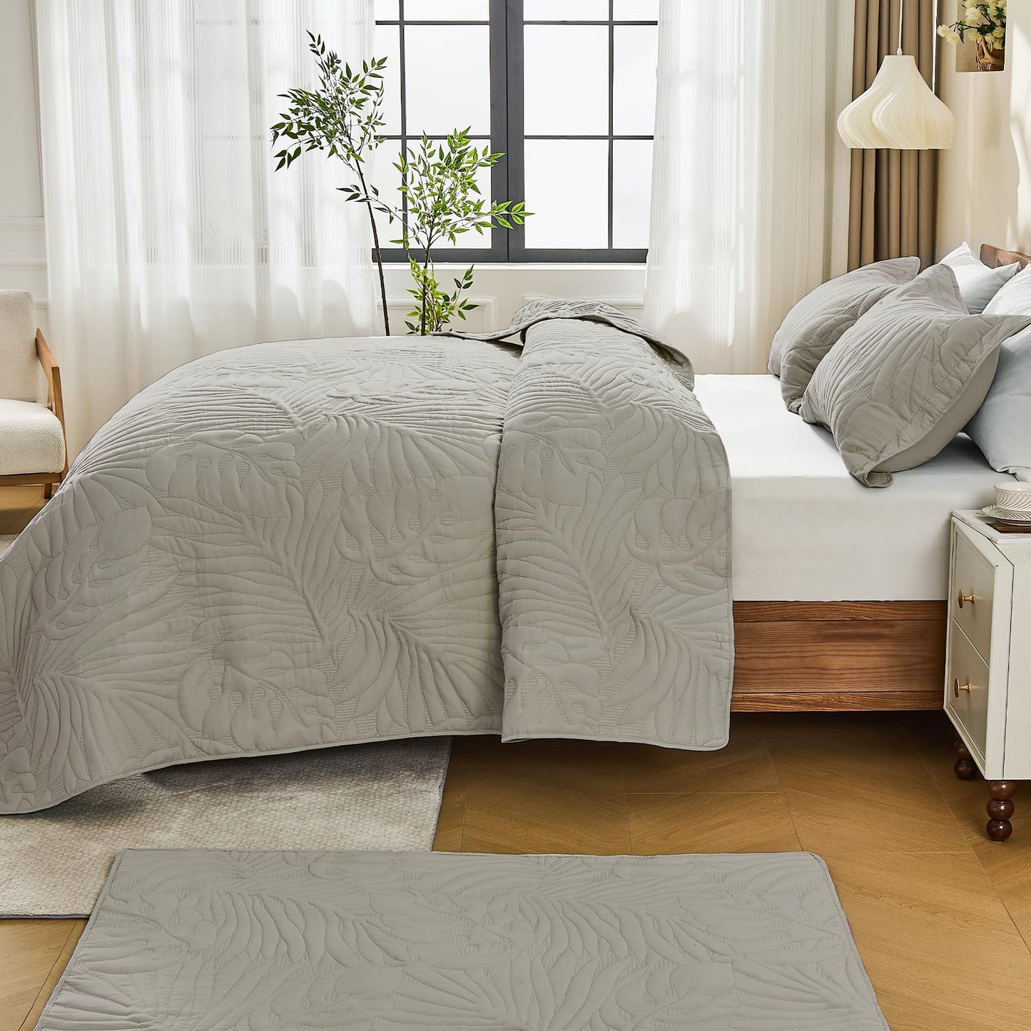 DaisyHuang Quilt Set Queen Size -Leaves Pattern Stitching Quilt Set - Elegant & Fresh Style Bedding Coverlets, Ultrasonic Quilting, Reversible, Lightweight, 4 Piece, Taupe