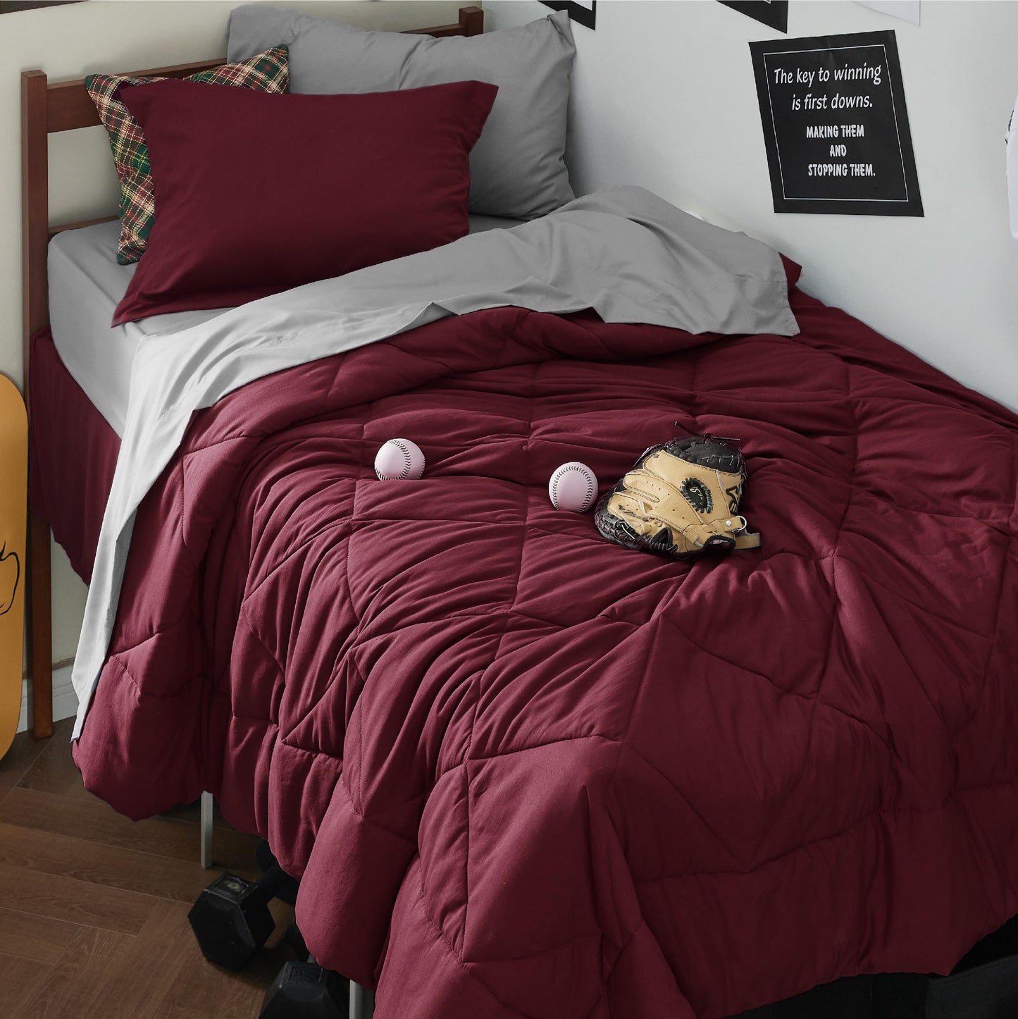 Bedsure Twin XL Comforter - 5 Pieces Reversible Burgundy Bed in a Bag, Twin XL Bedding Comforter Set College Dorm Essentials with 1 Flat Sheet, 1 Fitted Sheet, 1 Pillowcase and 1 Pillow Sham