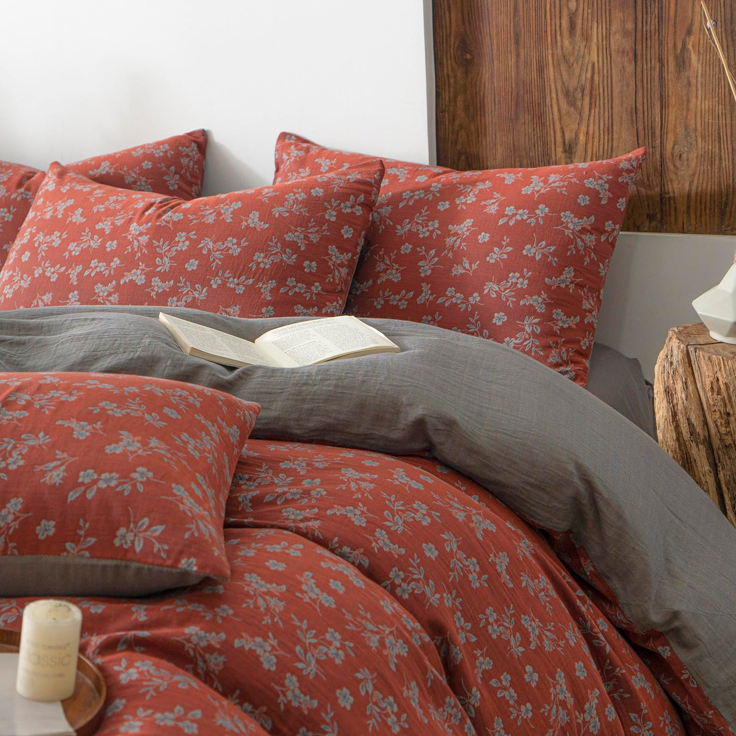 VM VOUGEMARKET Linen Cotton Duvet Cover Set Queen Size,Rust Red Floral Print, Double Layer Gauze, Soft Breathable Bedding Set with Zipper Closure, 3 Pieces (1 Duvet Cover + 2 Pillow Shams)