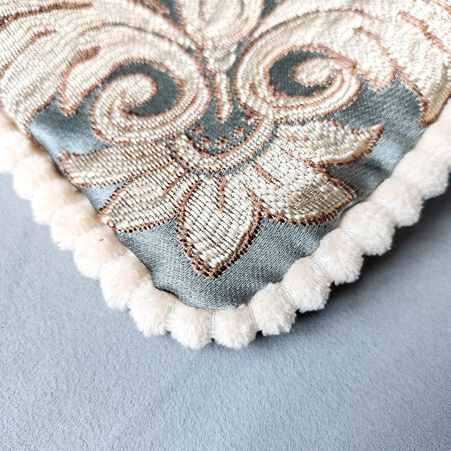 Qupace Set of 2 Vintage Blue Embroidered Throw Pillows Covers 18x18in，Flowers Retro European Pillow Covers for Sofa Couch Cushion Cover for Sofa Bed Chairs Car