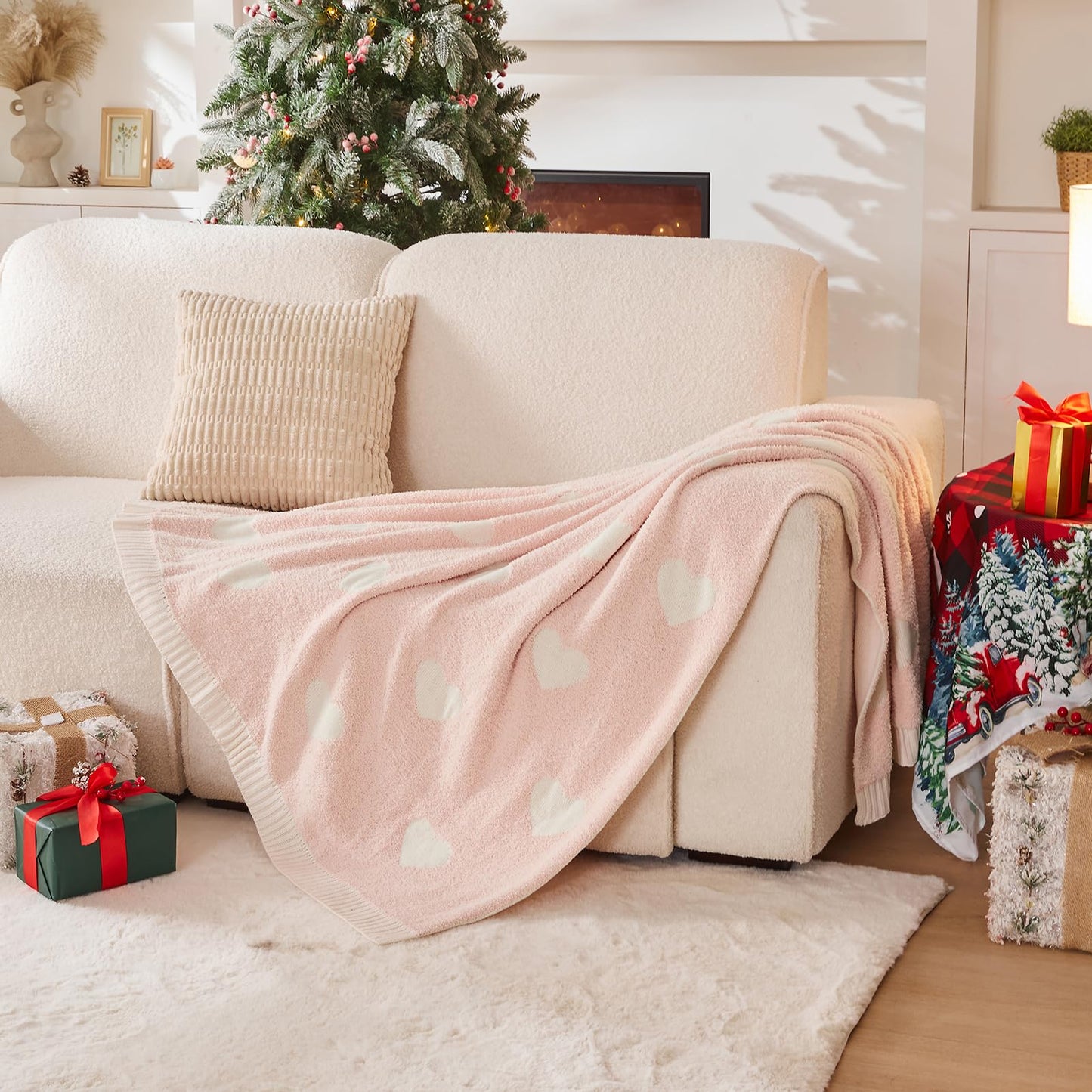 Douceur Love Heart Throw Blanket, Ultra Soft Pink Fluffy Valentine’s Day Blanket, Reversible Cozy Decorative Blanket for Bed Couch Sofa, Super Soft Indoor Living Room Plush Throws, 50"X60"