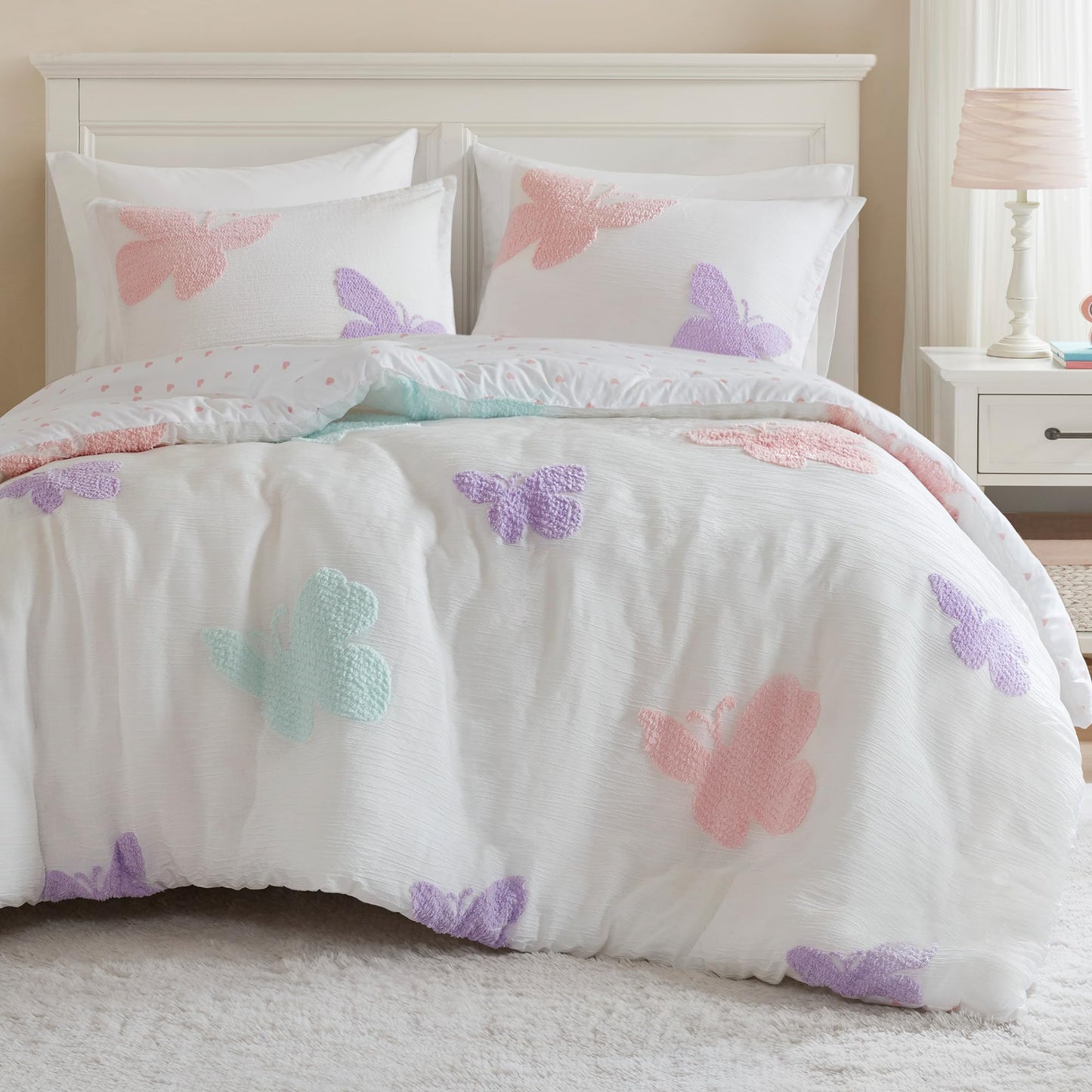 Intelligent Design Kids Rio Full/Queen Duvet Set – Girls’ Reversible Tufted Chenille Bedding with Pastel Purple Butterflies and Pink Dot, 3pcs