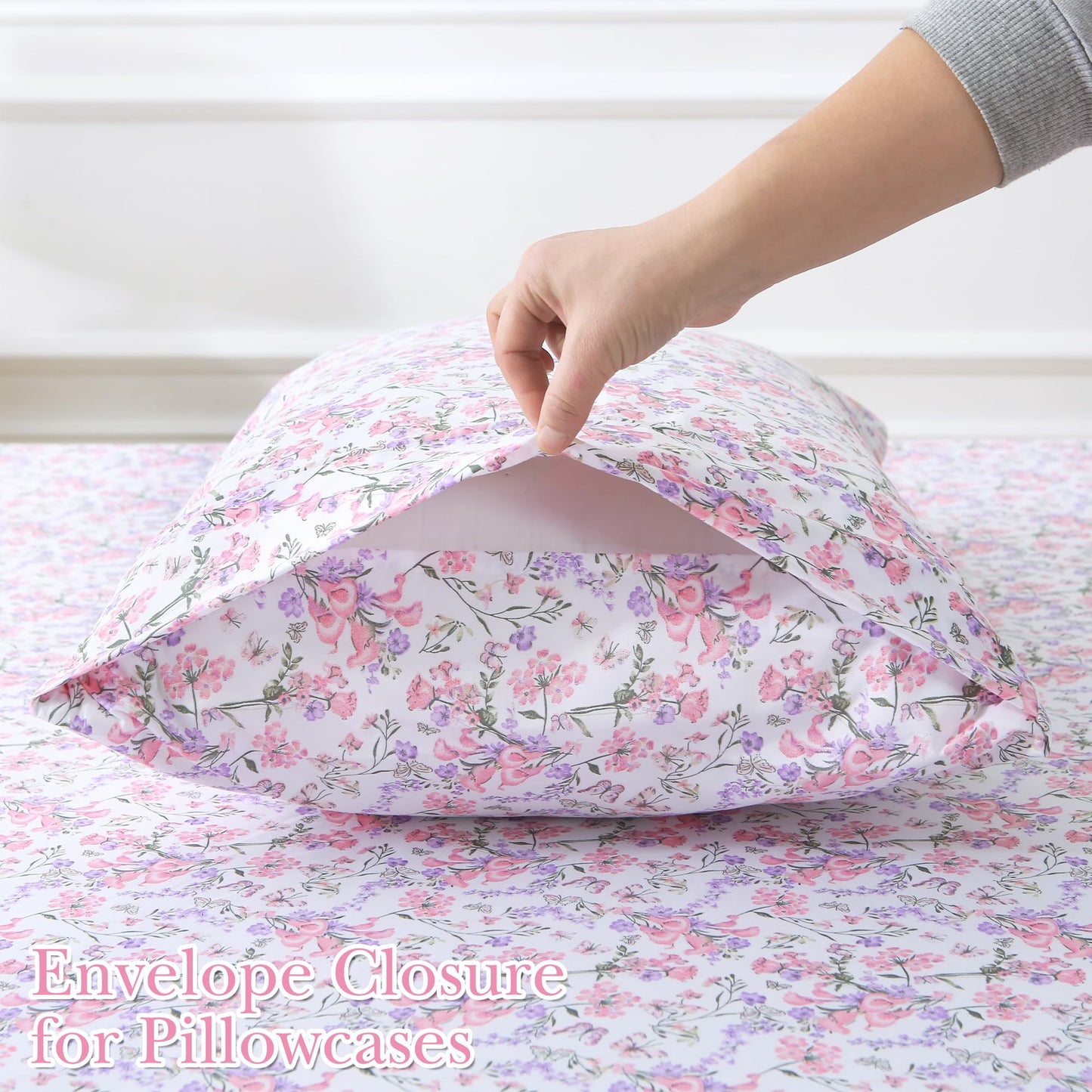 Mooreeke Cozy Vintage Microfiber Printed Queen Sheet Set - Soft Breathable Percale Cotton Floral Bed Sheets with Deep Pocket - Non-Slip Fitted Design - Pink Purple Flowers Pattern