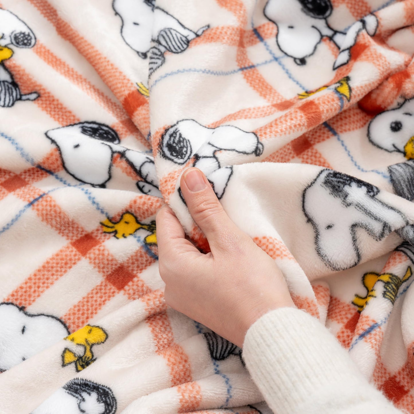 Berkshire Blanket Peanuts VelvetLoft Cute Character Snoopy Plush Throw Blanket,Peanuts Snoopy and Woodstock Wood Holiday Plaid,Throw 55 in x 70 in (Official Peanuts® Product)