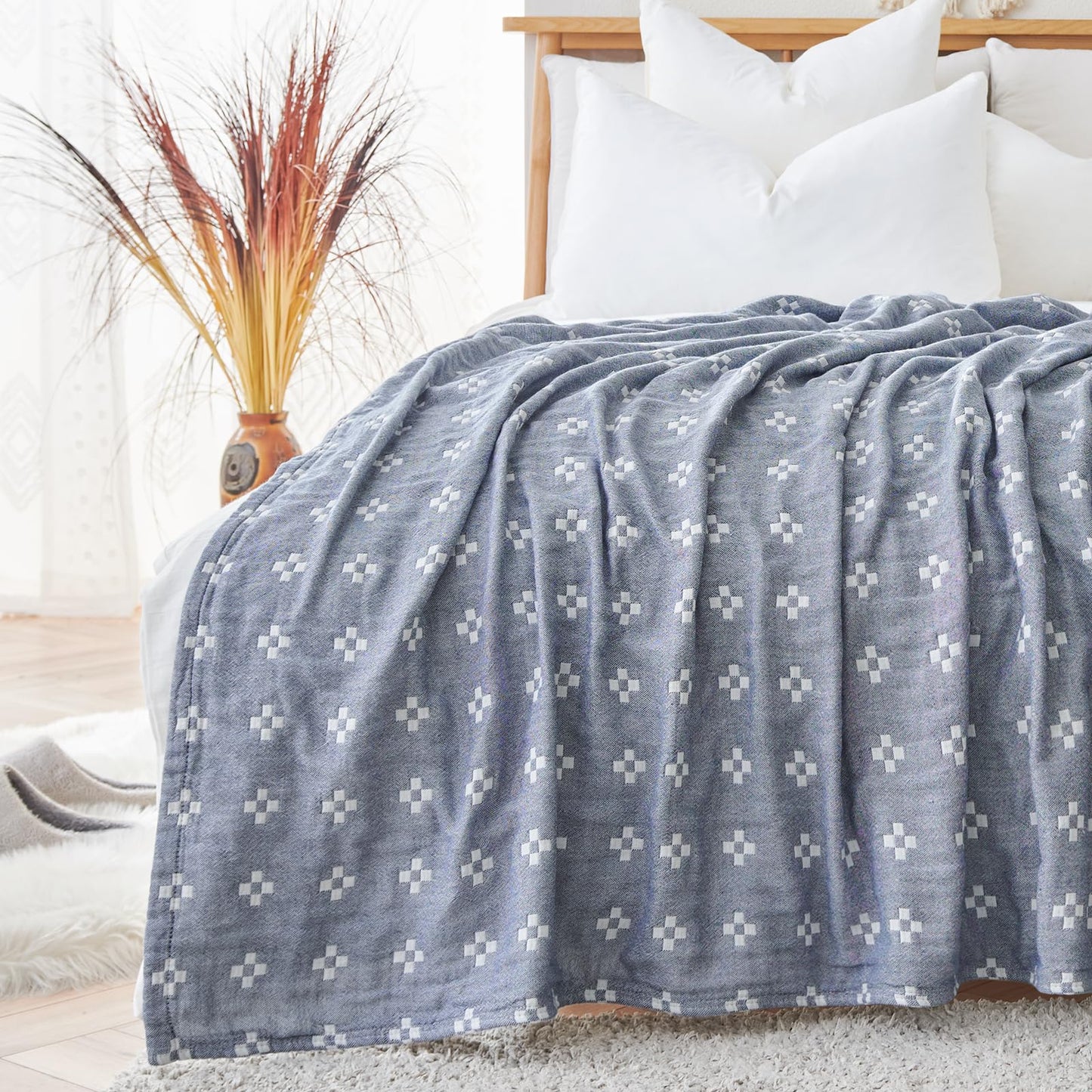 jinchan Boho 100% Cotton Blanket Muslin Twin Size 60x80 Inches Lightweight 3-Layer Geometric Cross Pattern Reversible Quilt Coverlet Throw Soft Breathable Comfy All Seasons for Couch Bed Decor, Blue