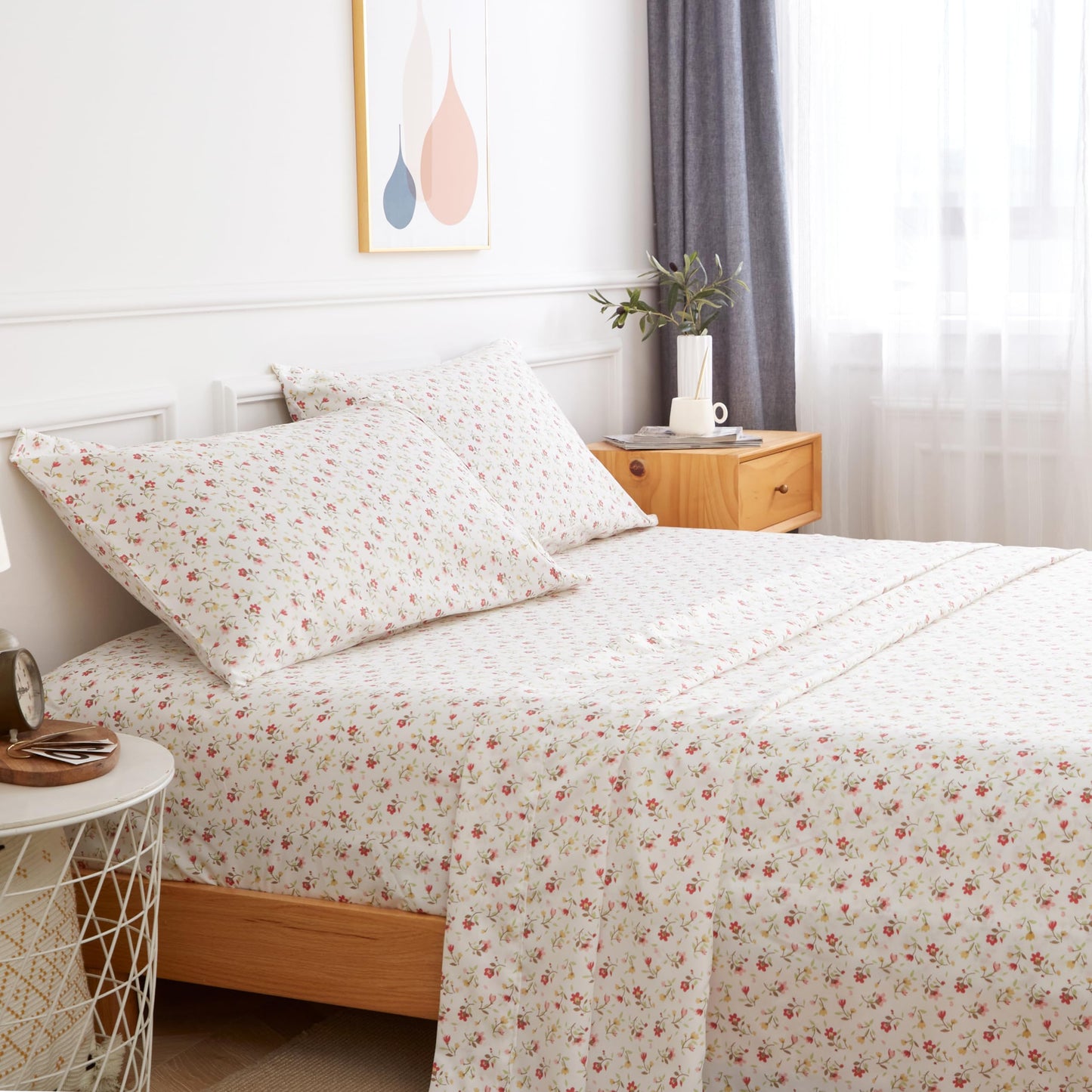 California King Bed Sheet Set 4PC Printed Red Cute Flower Sheet Pattern Cooling Brushed Microfiber Deep Pocket Floral Sheets Set Luxury, Soft, Breathable, Hypoallergenic, Wrinkle Free Double Bedding
