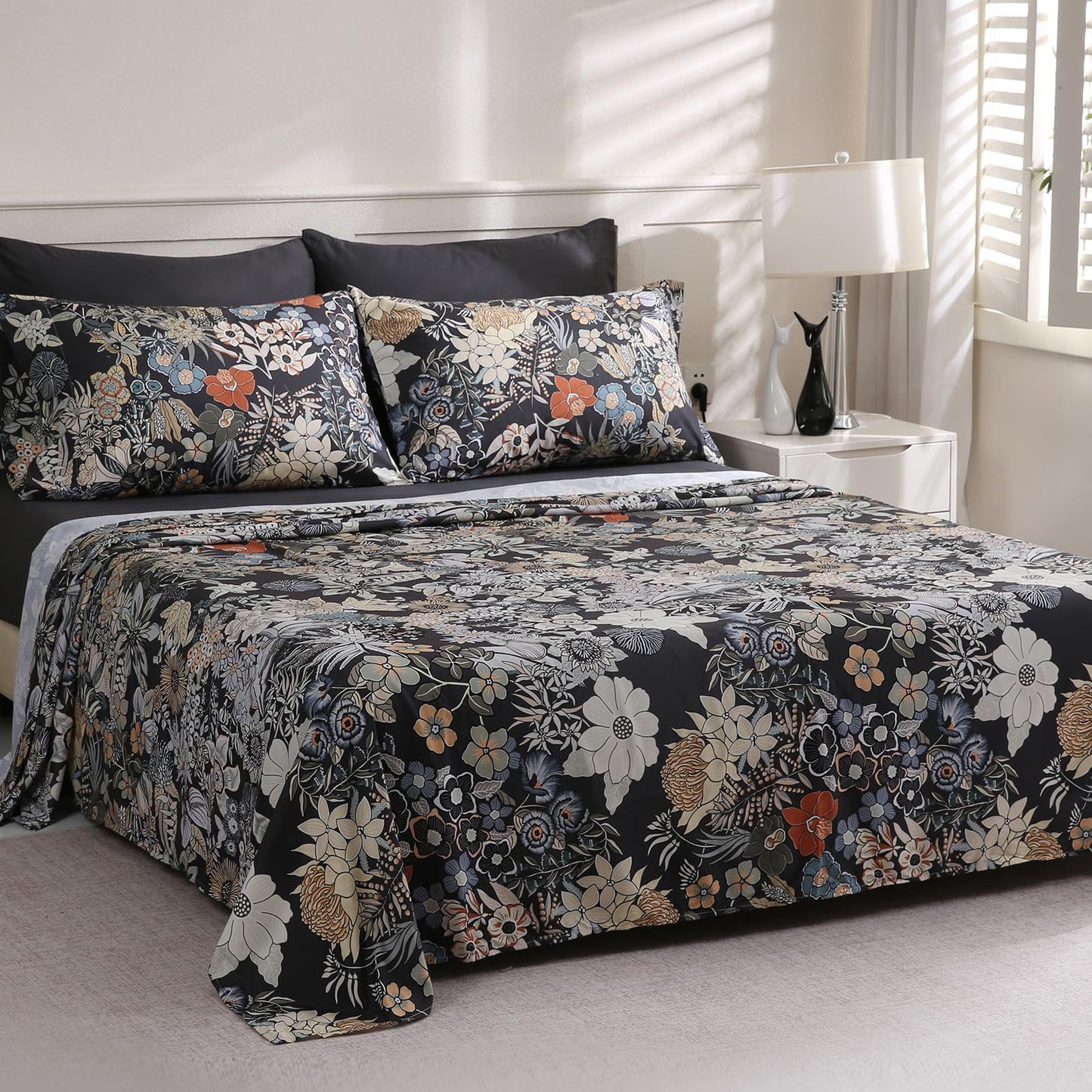 LONAVA Flower Queen Size 6 Pcs Sheet Set, Breathable Microfiber Deep Pocket Black Fitted Sheets, Comfy & Breathable Patterned Flat Sheets,4 Gentle Soft Pillowcases, Midnight Blossoms