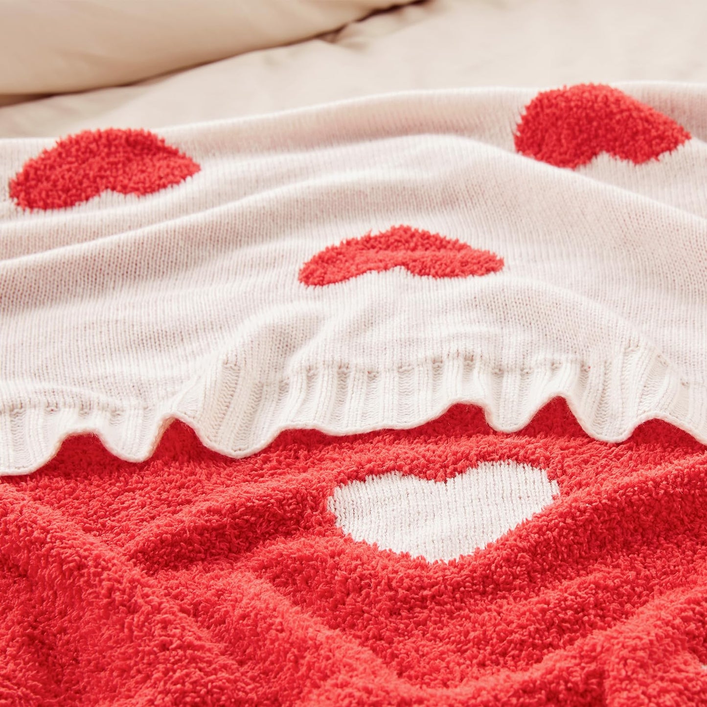 Douceur Love Heart Throw Blanket, Ultra Soft Red Fluffy Valentine’s Day Blanket, Reversible Cozy Decorative Blanket for Bed Couch Sofa, Super Soft Indoor Living Room Plush Throws, 60"X80"