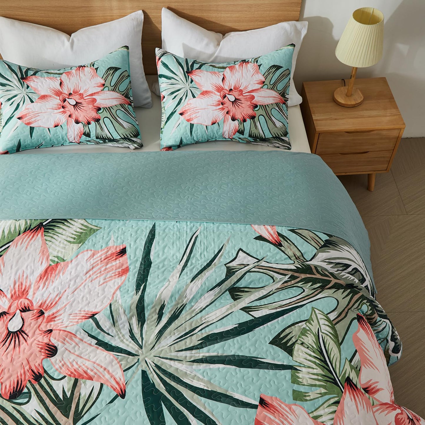 Yogeneg King Quilt Bedding Set,Green Pink Botanical Pattern Sky Blue King/Cal King Quilt Set,3 Piece Lightweight Soft Summer Bedspread Coverlet with 2 PIillow Shams,All Season(Sky Blue,110"x96")
