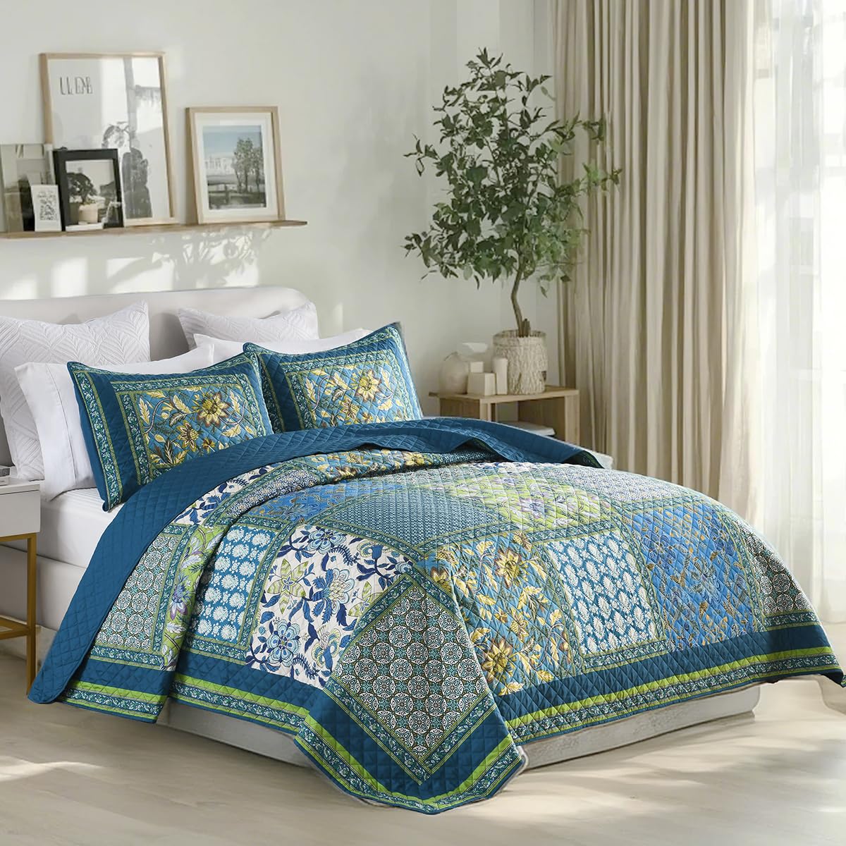 TEXSTEAD Queen Quilt Set - Washed Quilted Patchwork Comforter Coverlet, Lightweight Breathable Bedspread for All Seasons, Reversible 90"x90" with 2 Pillow Shams, Machine Washable