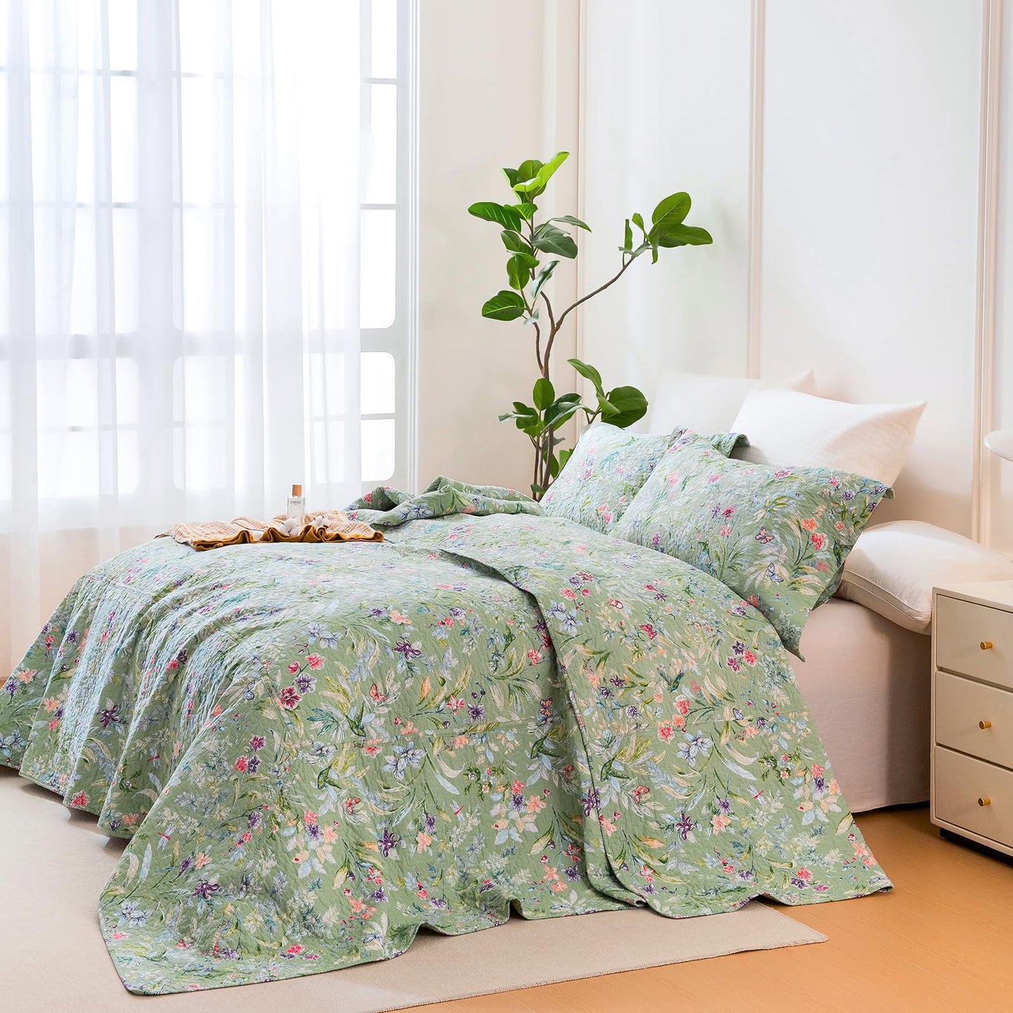 Sanracie Oversized King Bedspread(128"x120"),100% Cotton Green Floral Quilt Set 3Pcs Lightweight Flower Bird Butterfly Print Botanical Bedding Coverlet California King Size Extra Large Wide