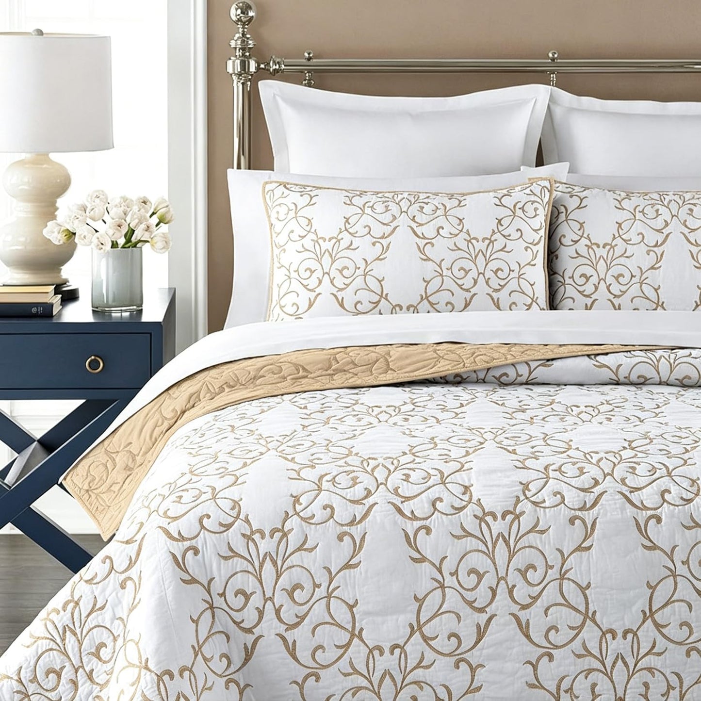 mixinni King Size Quilt Set 3-Piece, Cotton Blend Reversible Bedspread, Elegant Beige Embroidery Pattern Coverlet with 2 Decorative Pillow Shams, Soft All Season Bedding Set-King Size