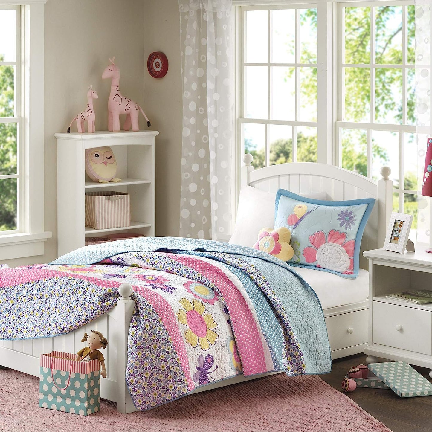 Intelligent Design Kids Crazy Daisy Bedding For Girls Quilt Set - Sky Blue, Pink , Flowers, Butterfly – Kids Girls Quilts – Ultra Soft Microfiber Quilt Sets Coverlet, Full/Queen 4Piece