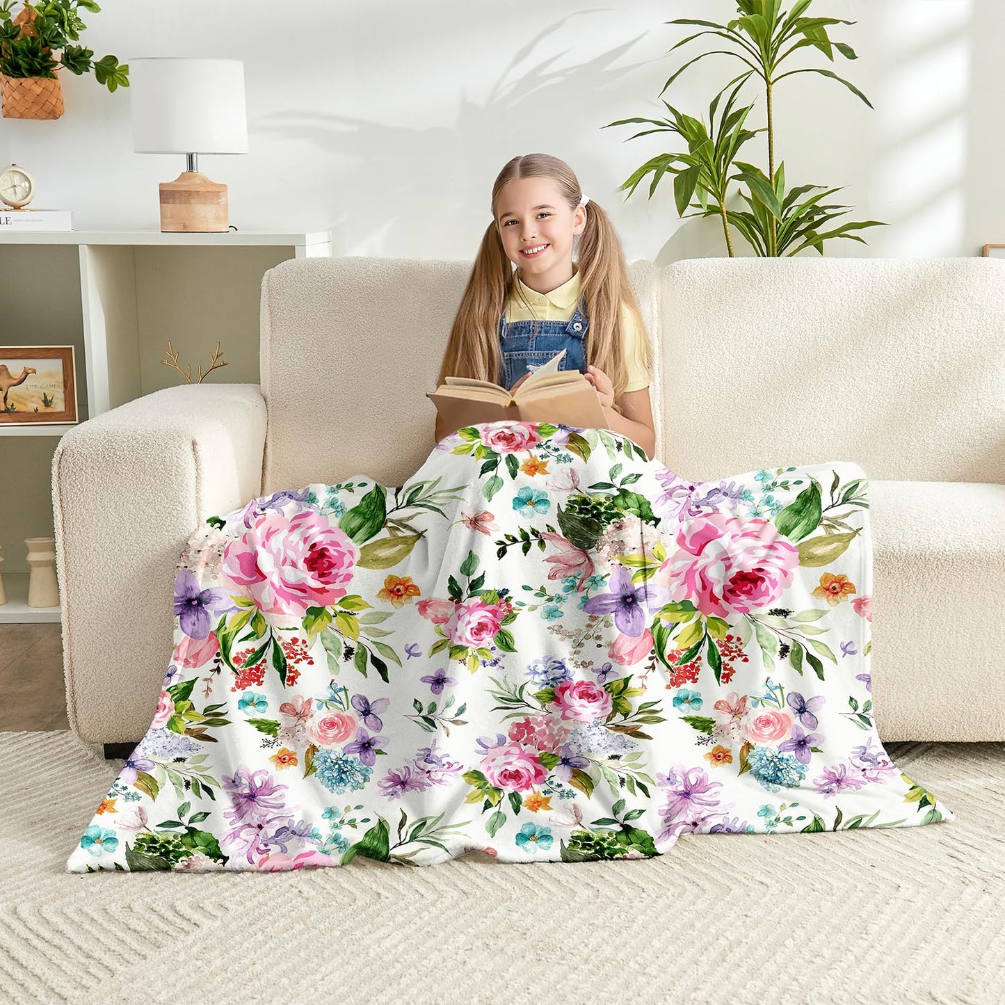 Jeyfull Floral Flannel Fleece Throw Blanket 50x60 Inches - Soft Plush Watercolor Flowers Print Blanket for Couch Bed Camping - Warm Lightweight Gifts for Women