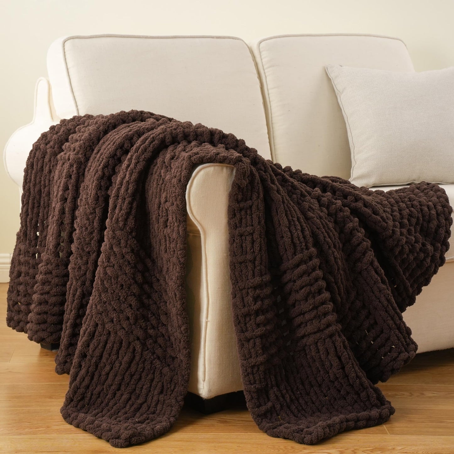Bunnikins & Clover Dark Brown Throw Blanket for Couch, Chunky Knit Chocolate Throw Blanket for Bed, Chenille Brown Blanket for Home Decor, 50"x60"