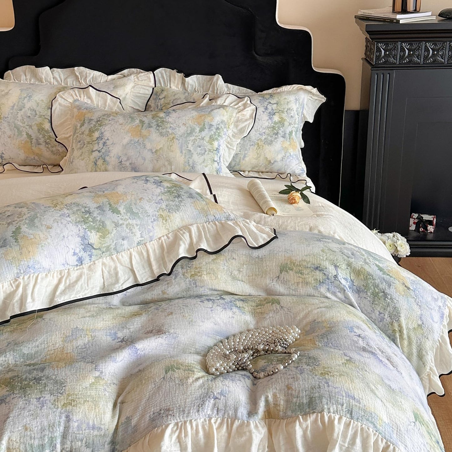 VM VOUGEMARKET Romantic Ruffle Duvet Cover Queen Breathable Muslin Cotton Wash Painting Style Duvet Cover Soft Linen Like Gauze Bedding Set-Queen Size