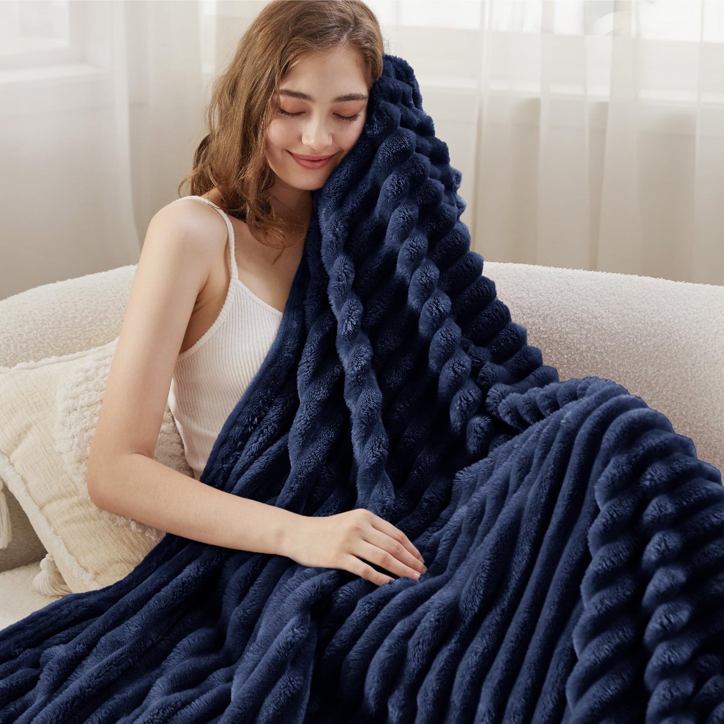 Bedsure Navy Blue Fleece Blanket & Throw Pillow Covers Navy Blue