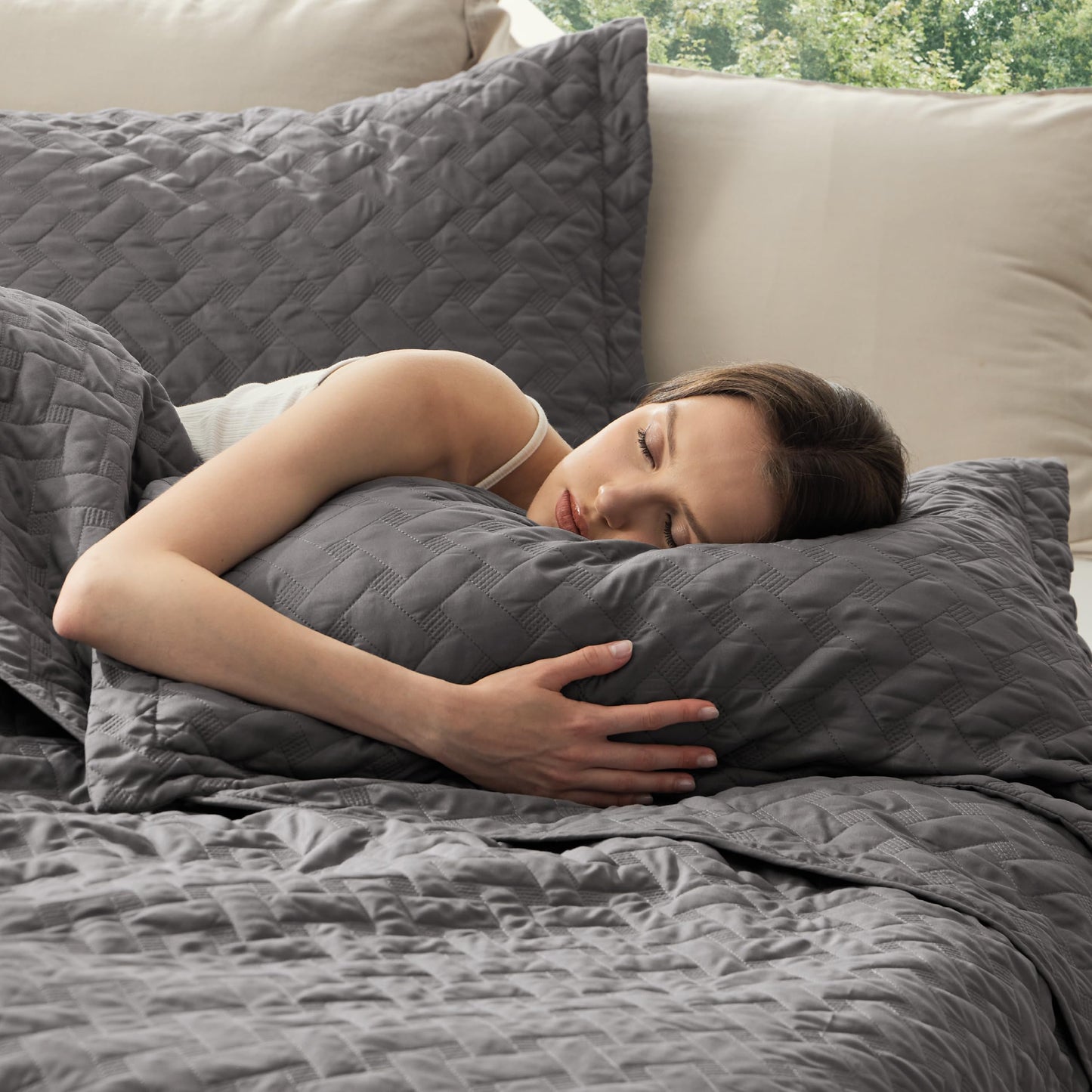 Bedsure Quilts Queen Size - Grey Bedspreads Queen Size with Basket Weave Pattern, Soft Quilt Bedding Set, Lightweight Comforter Set Coverlet for All Seasons with 2 Pillow Shams (90" x 96")