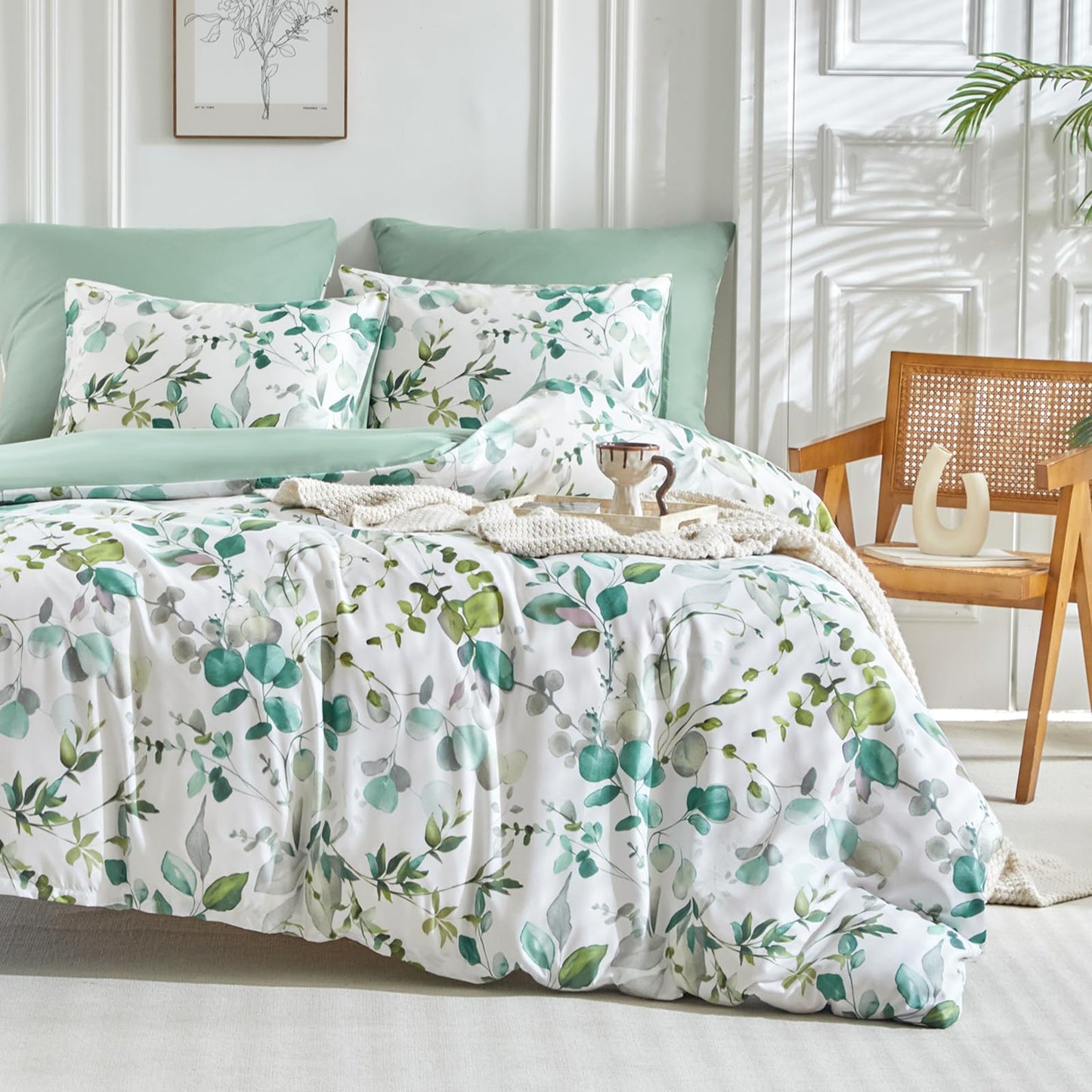 Lekesky Duvet Cover Queen Size, Reversible Botanical Floral Duvet Cover Set with Zipper Closure, 3 Pieces Soft Microfiber Green Bedding Set (1Duvet Cover 90"x90", 2 Pillowcases 20"x26")