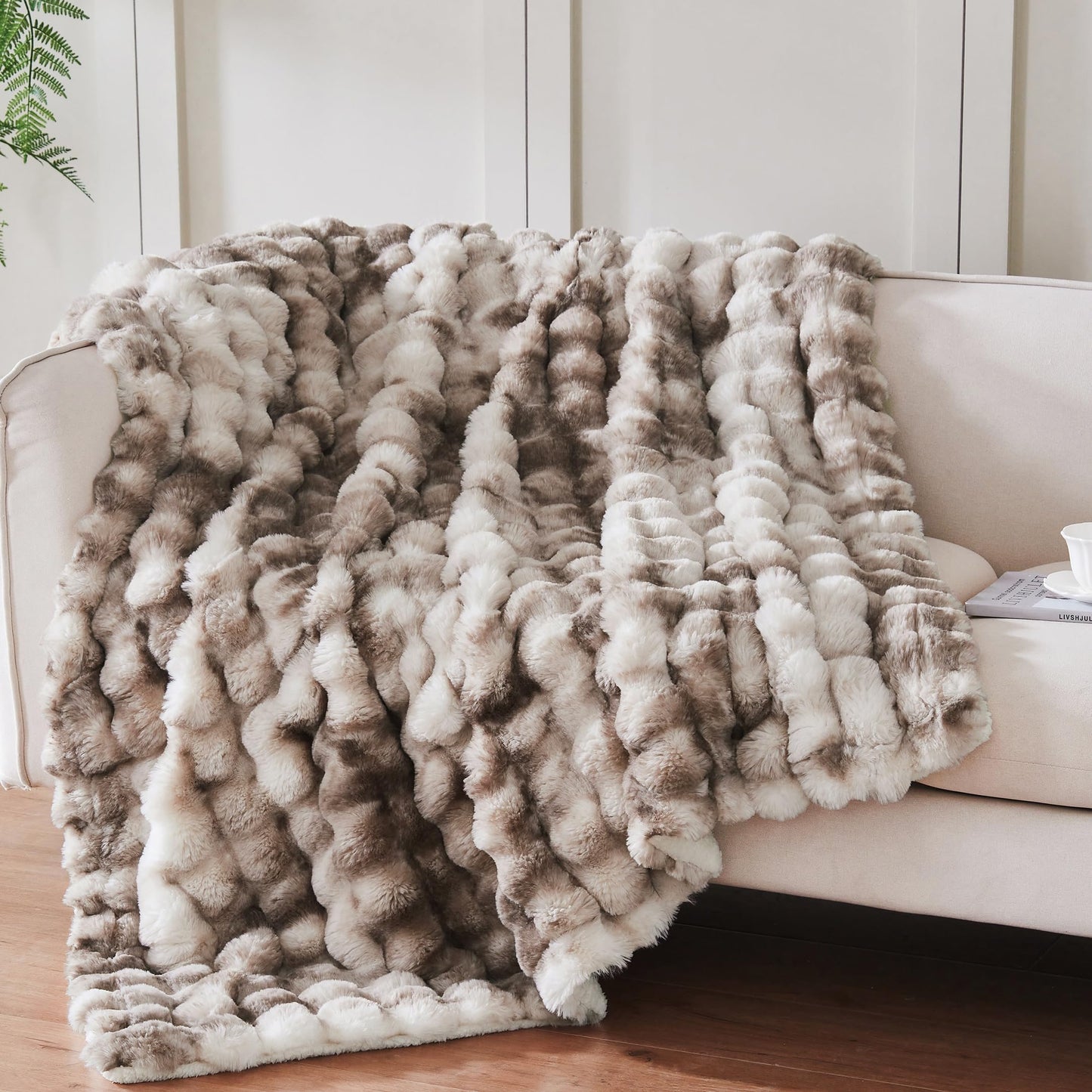 Serenhom 50x60 Inches Ultra-Soft Fuzzy Faux Fur Plush Throw Blanket - Thick, Warm Sherpa for Couch, Sofa, Bedroom, Camping - Decorative Blanket for Cozy Warmth, Bubble Brown Tie Dye