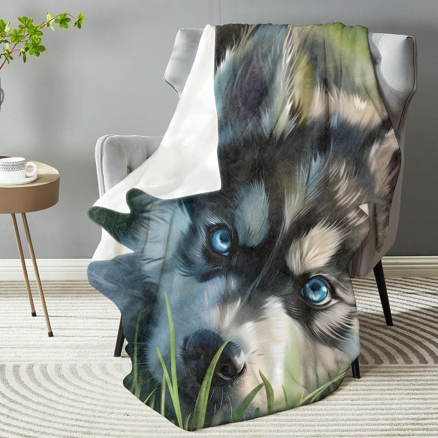 Lovely Husky Throw Blanket - Soft Plush, Lightweight, Warm, Fuzzy Flannel Blanket for Couch, Bedroom, Travel, Bed, Outdoor - Comfy 50in×60in