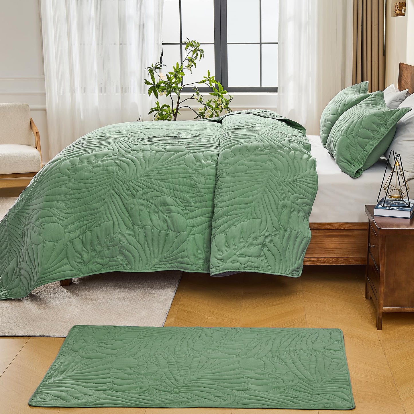 DaisyHuang Botanical Quilt Set King Size -Leaves Pattern Stitching Quilt Set - Elegant & Fresh Style Bedspread Coverlets, Ultra Soft, Reversible, Lightweight, 4 Piece with Floor Mat, Olive Green