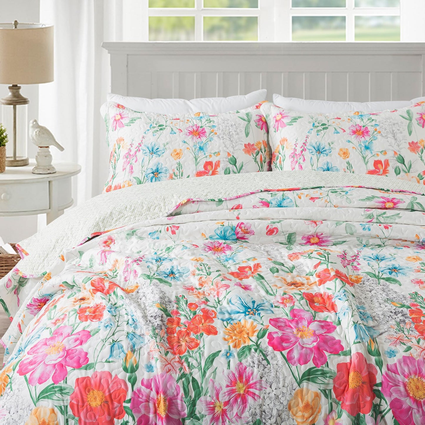 Travan Floral Quilt Bedding Set, Ultra Soft Reversible King Size Quilt Set with 1 Quilt Set and 2 Shams Red Flower Quilt for All Season, Coreopsis-Red, King