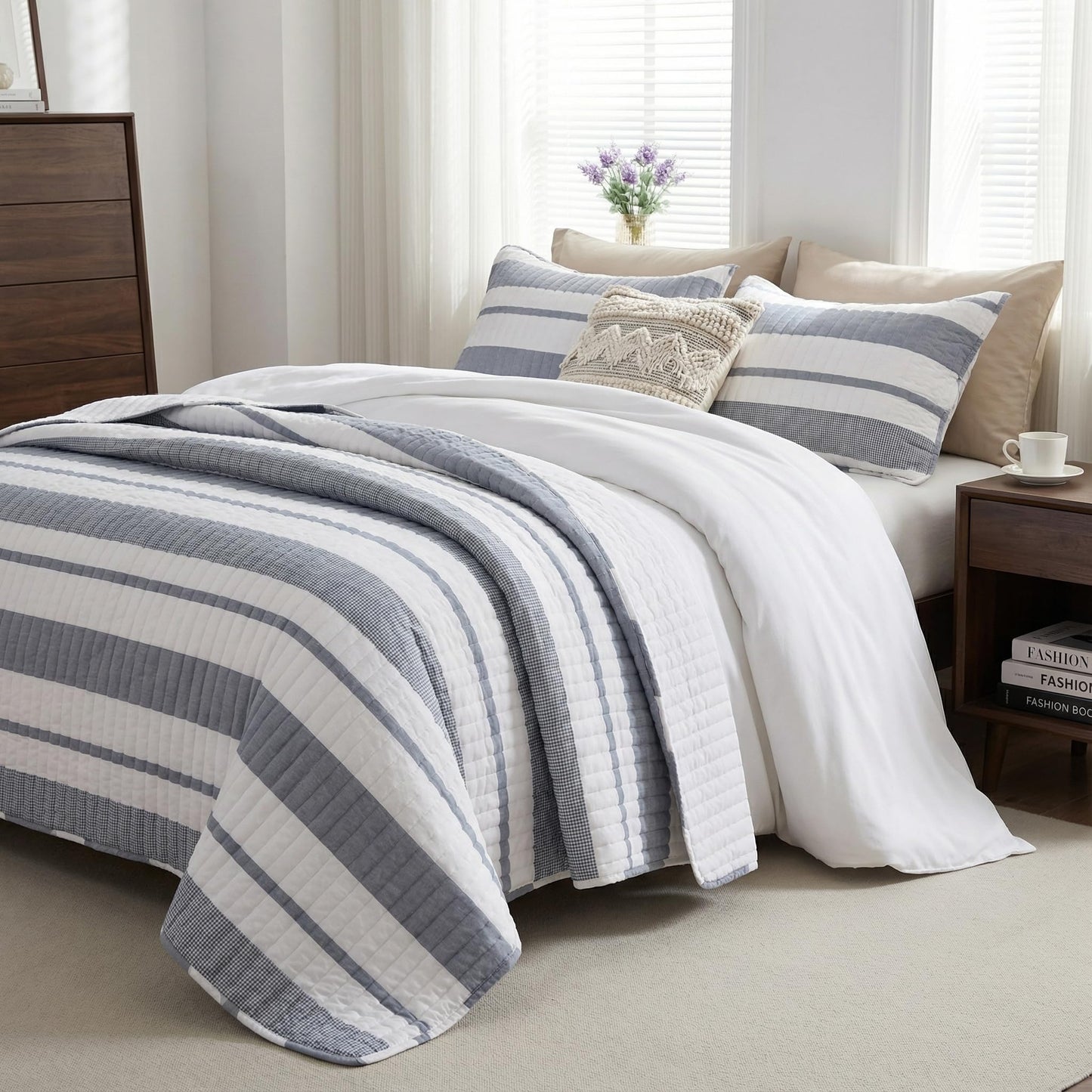 BOV Gray White Striped Quilt Set King Size 100x92 – Coastal Striped Quilt Set, Lightweight Summer Bedspread, Oversized King Quilt with 2 Pillow Shams, Breathable Coverlet Bedding